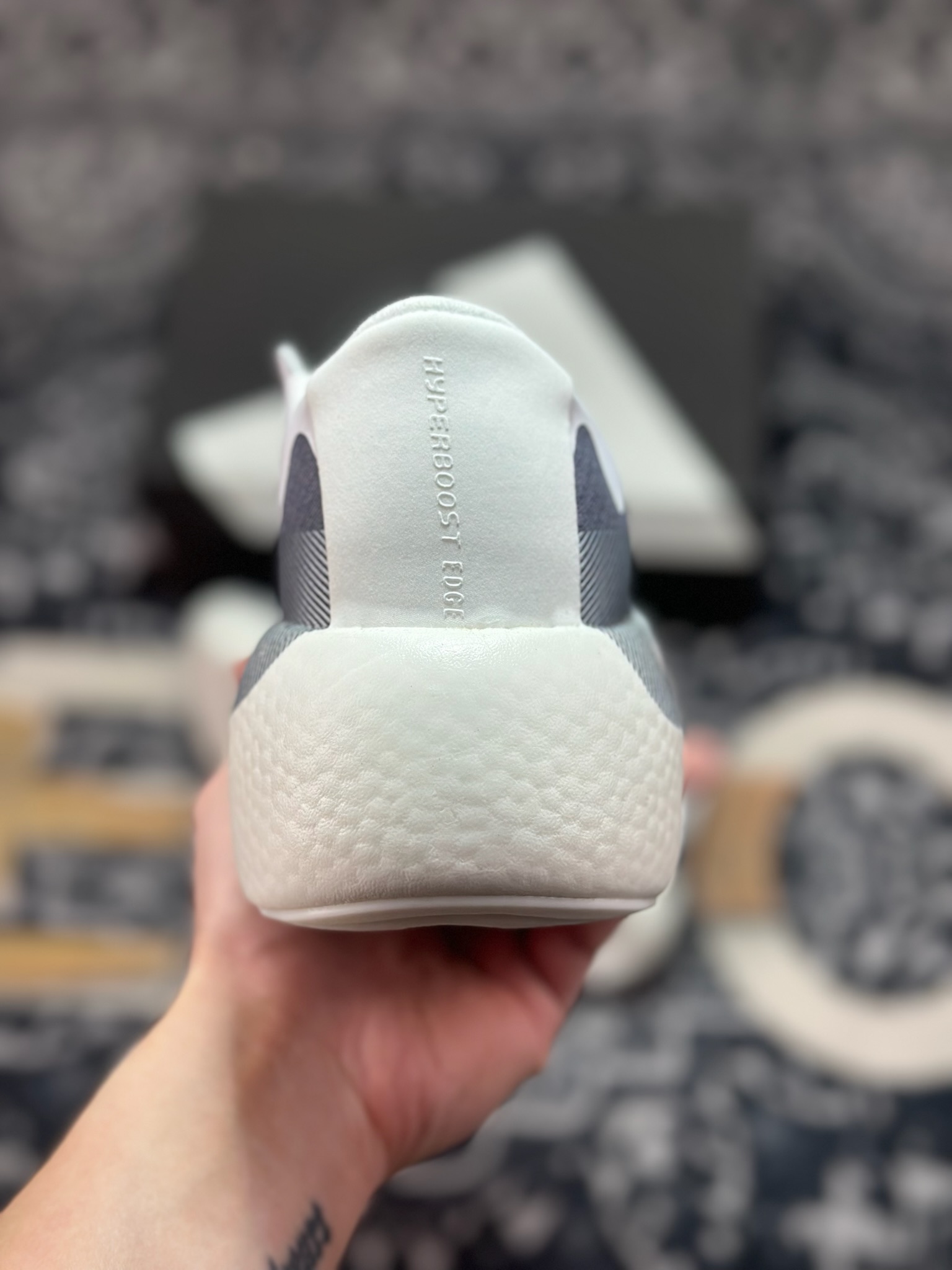 原装级别 AD Hyper Boost Edge M 轻量竞速运动跑鞋 KJ0751-Top High Quatity Cheap Sneakers Fashion Clothing Clothes Bags handbags Shoes of all Brand wholesale With The best Quality And Beautiful Price from China Factory Chinese suppliers wholesaler seller 原装级别 AD Hyper Boost Edge M 轻量竞速运动跑鞋 KJ0751