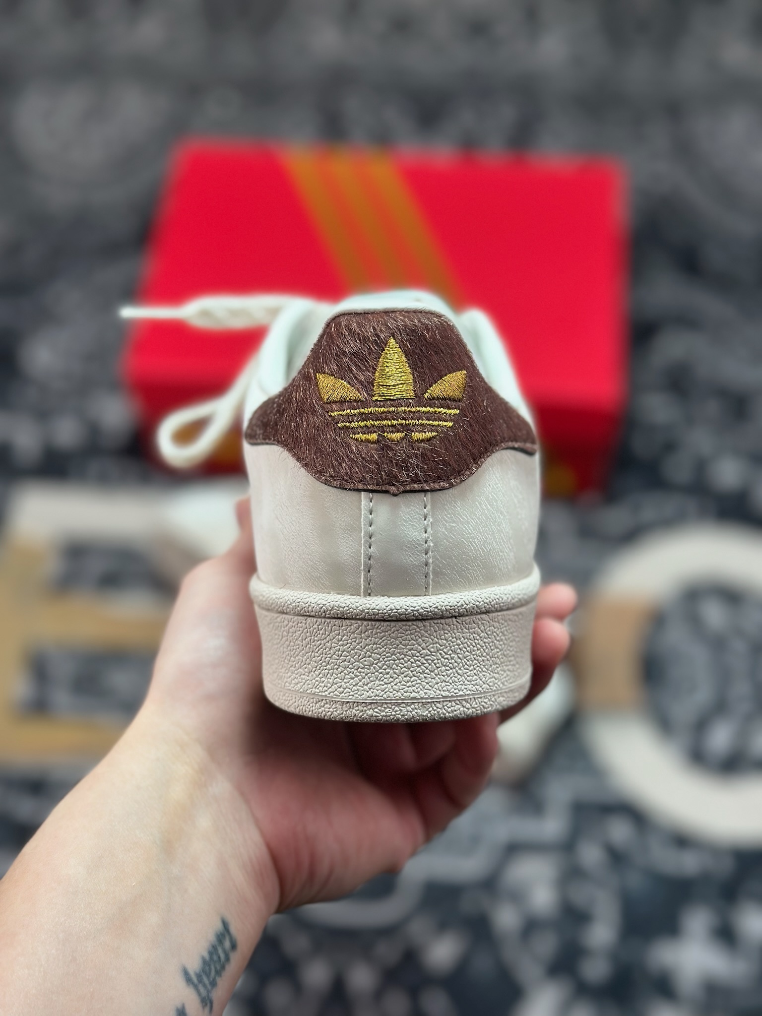 原装级别 AD Originals Super2 CNY 马年白棕红贝壳头 KJ6293-Top High Quatity Cheap Sneakers Fashion Clothing Clothes Bags handbags Shoes of all Brand wholesale With The best Quality And Beautiful Price from China Factory Chinese suppliers wholesaler seller 原装级别 AD Originals Super2 CNY 马年白棕红贝壳头 KJ6293