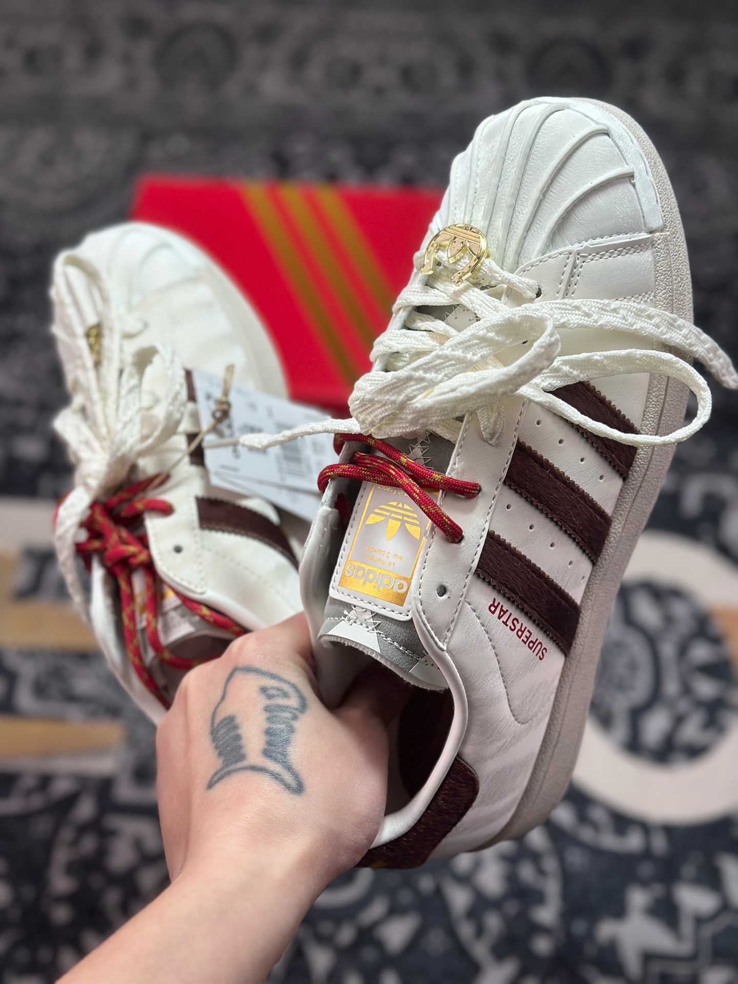 原装级别 AD Originals Super2 CNY 马年白棕红贝壳头 KJ6293-Top High Quatity Cheap Sneakers Fashion Clothing Clothes Bags handbags Shoes of all Brand wholesale With The best Quality And Beautiful Price from China Factory Chinese suppliers wholesaler seller 原装级别 AD Originals Super2 CNY 马年白棕红贝壳头 KJ6293