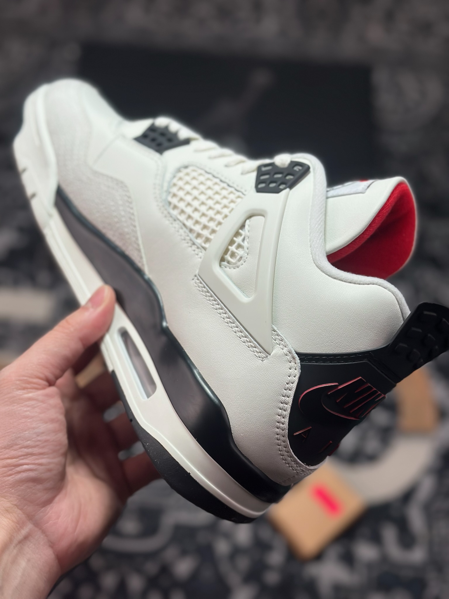 D0450 优选 原装级别 Air Jordan 4 Retro AJ4乔4 男子文化篮球鞋 IM4002-100-Chinese UA Cheap High Quatity Brand Clothes Bags handbags Sneakers wholesale wholesaler seller from China Factory suppliers Fashion Clothing Shoes best Quality Beautiful Price D0450 优选 原装级别 Air Jordan 4 Retro AJ4乔4 男子文化篮球鞋 IM4002-100