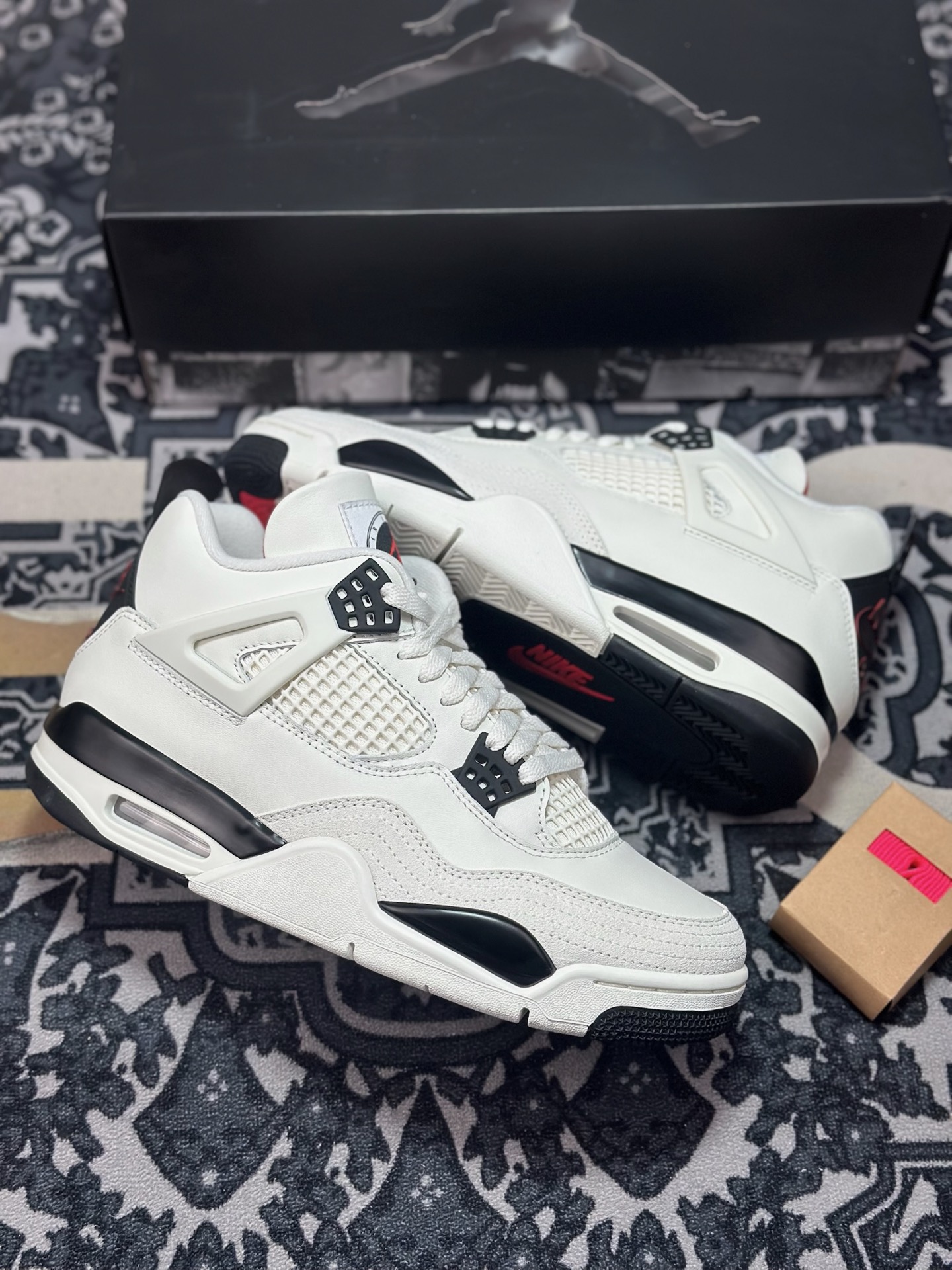 D0450 优选 原装级别 Air Jordan 4 Retro AJ4乔4 男子文化篮球鞋 IM4002-100-Chinese UA Cheap High Quatity Brand Clothes Bags handbags Sneakers wholesale wholesaler seller from China Factory suppliers Fashion Clothing Shoes best Quality Beautiful Price D0450 优选 原装级别 Air Jordan 4 Retro AJ4乔4 男子文化篮球鞋 IM4002-100
