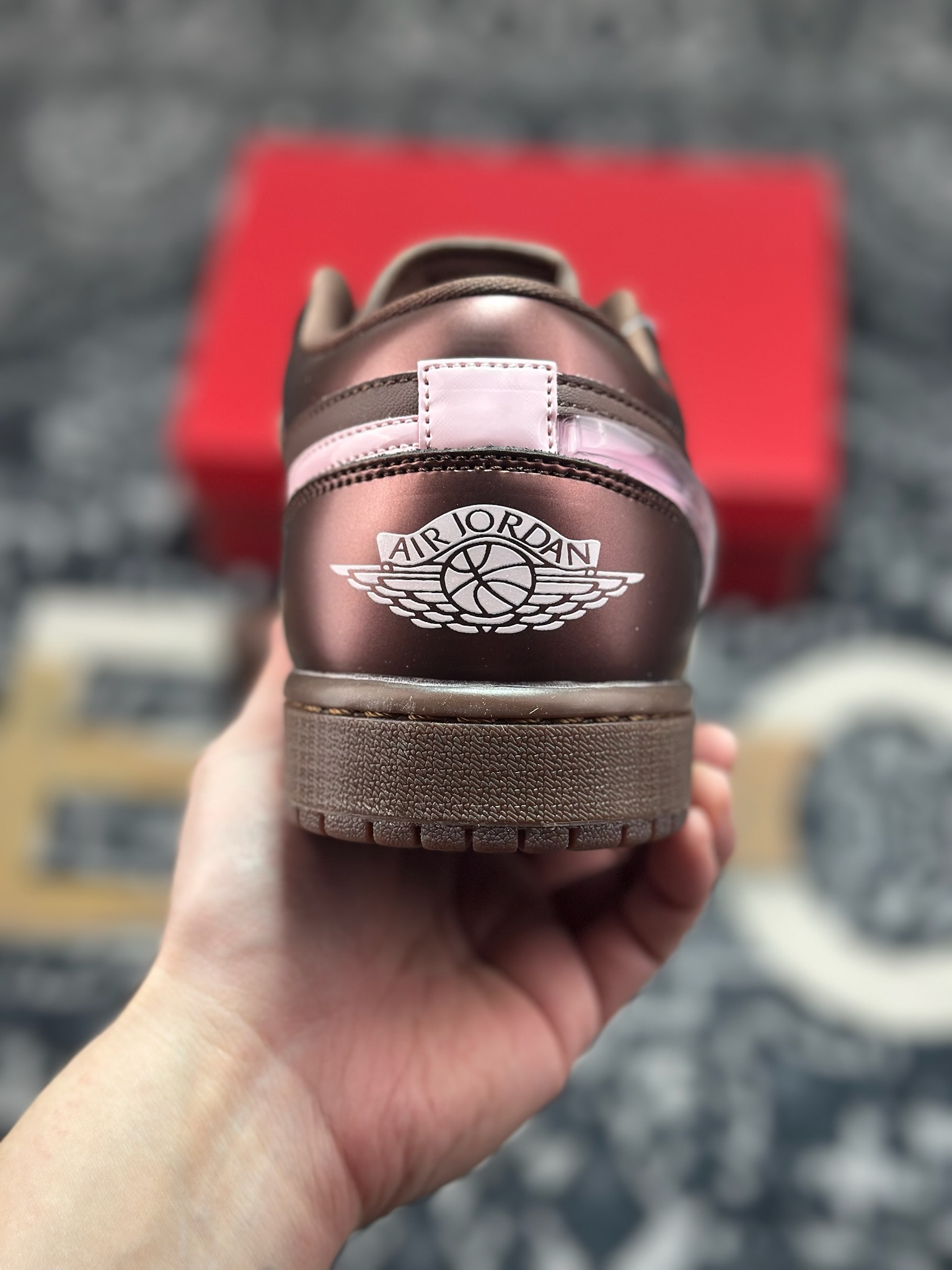 原装级别 Air Jordan 1 Low AJ1 乔1“情人节限定 巧克力” 低帮复古文化篮球鞋 IQ9787-262-Top High Quatity Cheap Sneakers Fashion Clothing Clothes Bags handbags Shoes of all Brand wholesale With The best Quality And Beautiful Price from China Factory Chinese suppliers wholesaler seller 原装级别 Air Jordan 1 Low AJ1 乔1“情人节限定 巧克力” 低帮复古文化篮球鞋 IQ9787-262
