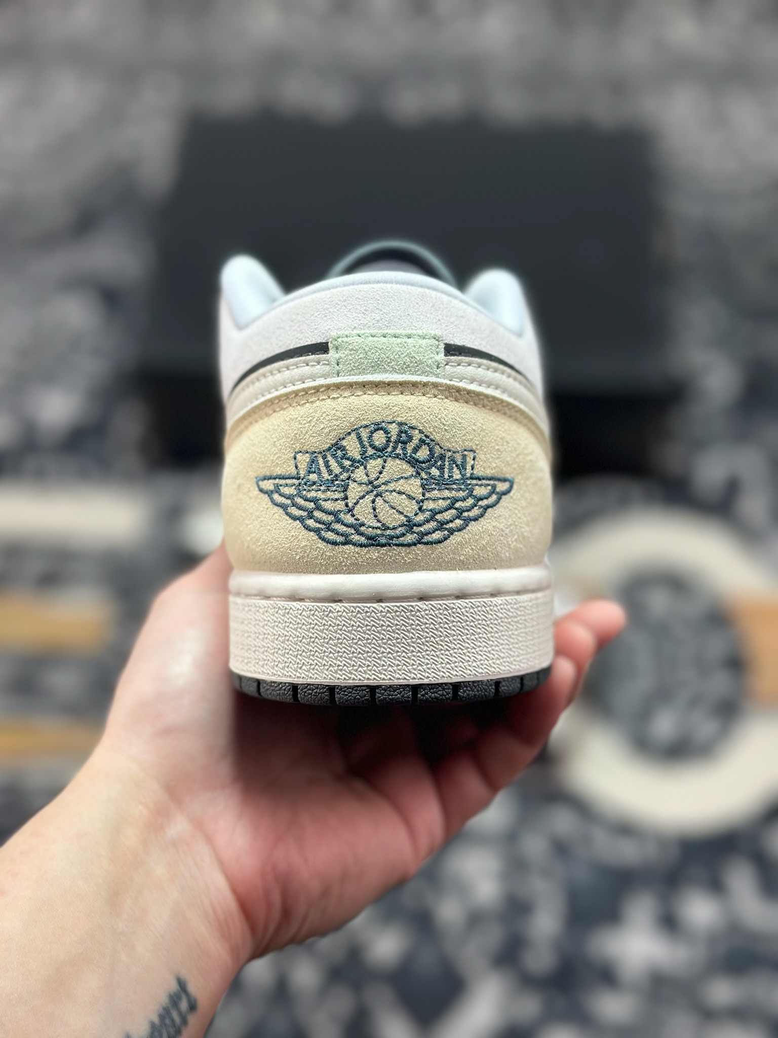 原装级别 Air Jordan 1 Low AJ1 乔1黑粉绿白勾 低帮复古文化篮球鞋 IB7109-004 原装级别 Air Jordan 1 Low AJ1 乔1黑粉绿白勾 低帮复古文化篮球鞋 IB7109-004