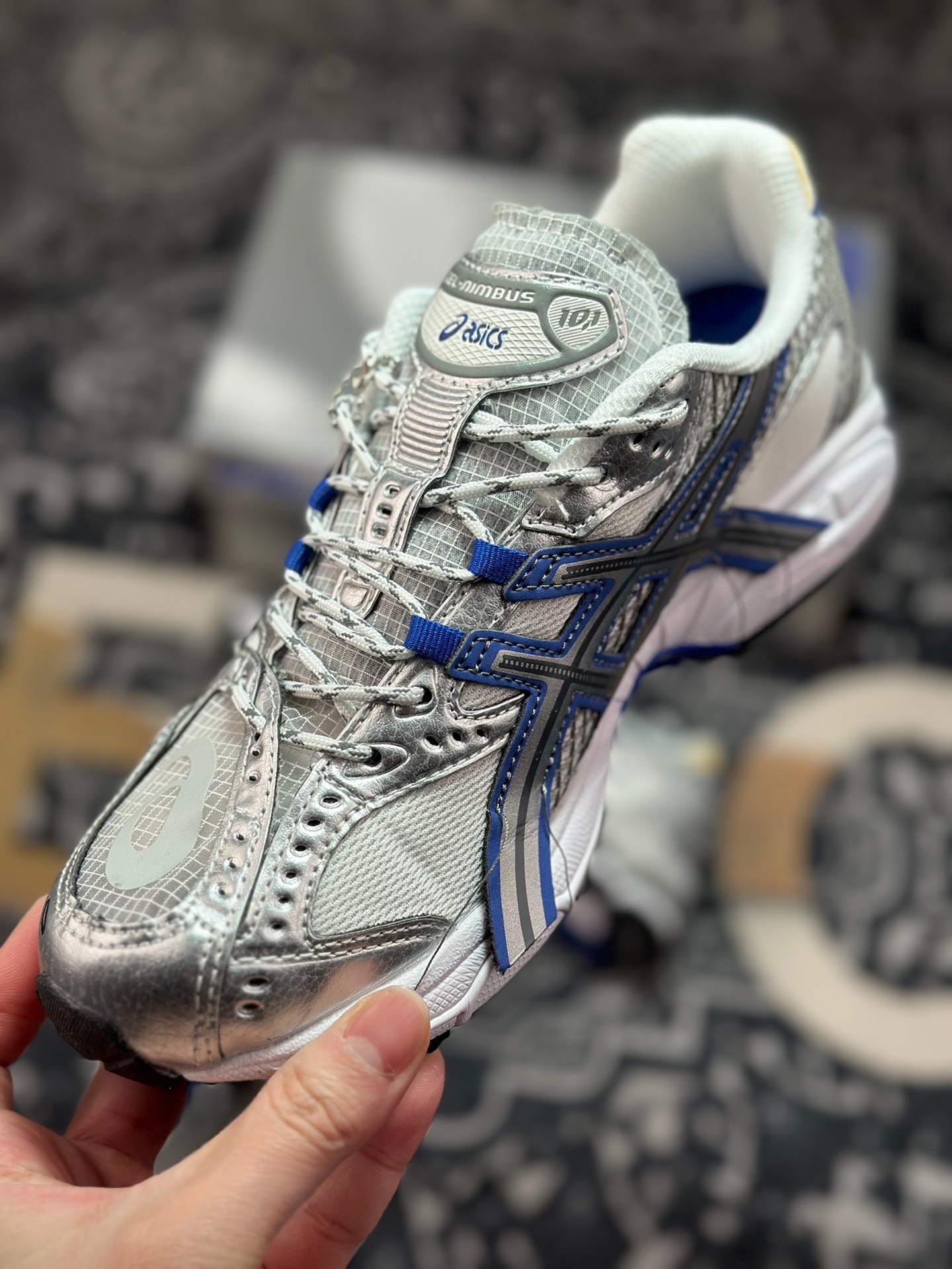原装级别 INVINCIBLE x Asics Gel-Nimbus 10.1 银蓝色 亚瑟士复古先锋潮流拼接休闲跑步鞋 1203A814-021-Top High Quatity Cheap Sneakers Fashion Clothing Clothes Bags handbags Shoes of all Brand wholesale With The best Quality And Beautiful Price from China Factory Chinese suppliers wholesaler seller 原装级别 INVINCIBLE x Asics Gel-Nimbus 10.1 银蓝色 亚瑟士复古先锋潮流拼接休闲跑步鞋 1203A814-021