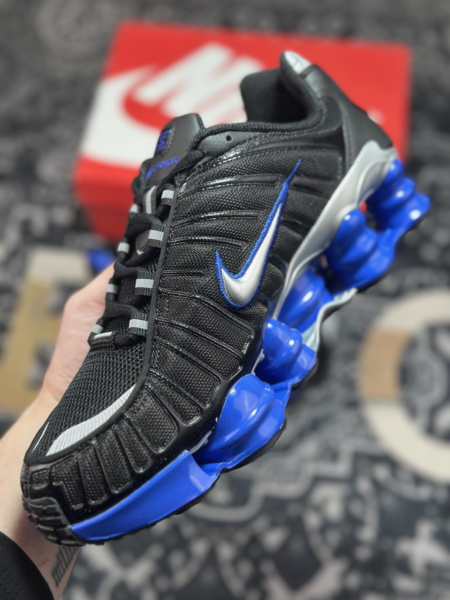 C5380 优选 原装级别 NK Shox TL 全掌气柱缓震休闲运动跑步鞋 CN0151-004-Chinese UA Cheap High Quatity Brand Clothes Bags handbags Sneakers wholesale wholesaler seller from China Factory suppliers Fashion Clothing Shoes best Quality Beautiful Price C5380 优选 原装级别 NK Shox TL 全掌气柱缓震休闲运动跑步鞋 CN0151-004