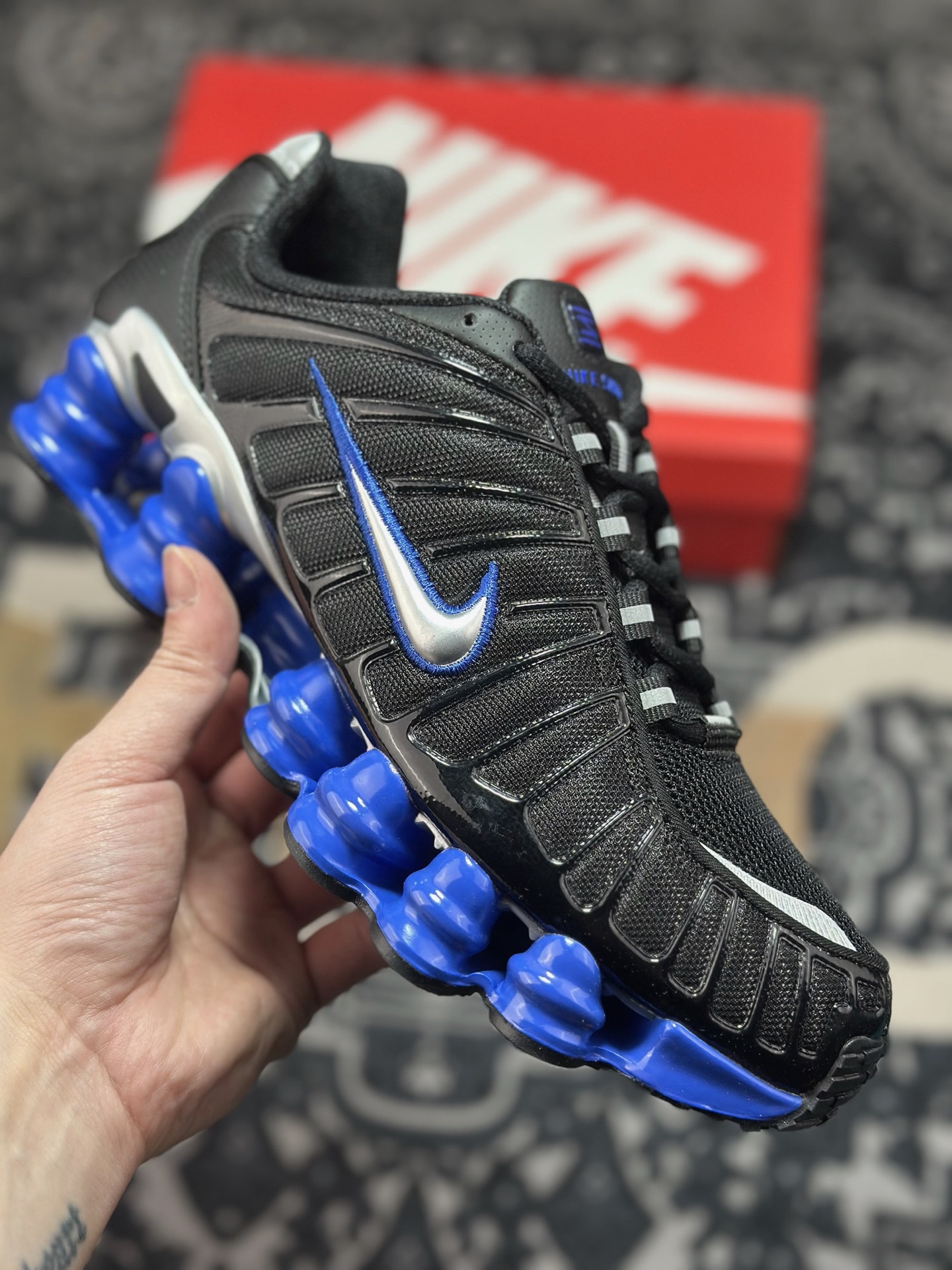C5380 优选 原装级别 NK Shox TL 全掌气柱缓震休闲运动跑步鞋 CN0151-004-Chinese UA Cheap High Quatity Brand Clothes Bags handbags Sneakers wholesale wholesaler seller from China Factory suppliers Fashion Clothing Shoes best Quality Beautiful Price C5380 优选 原装级别 NK Shox TL 全掌气柱缓震休闲运动跑步鞋 CN0151-004