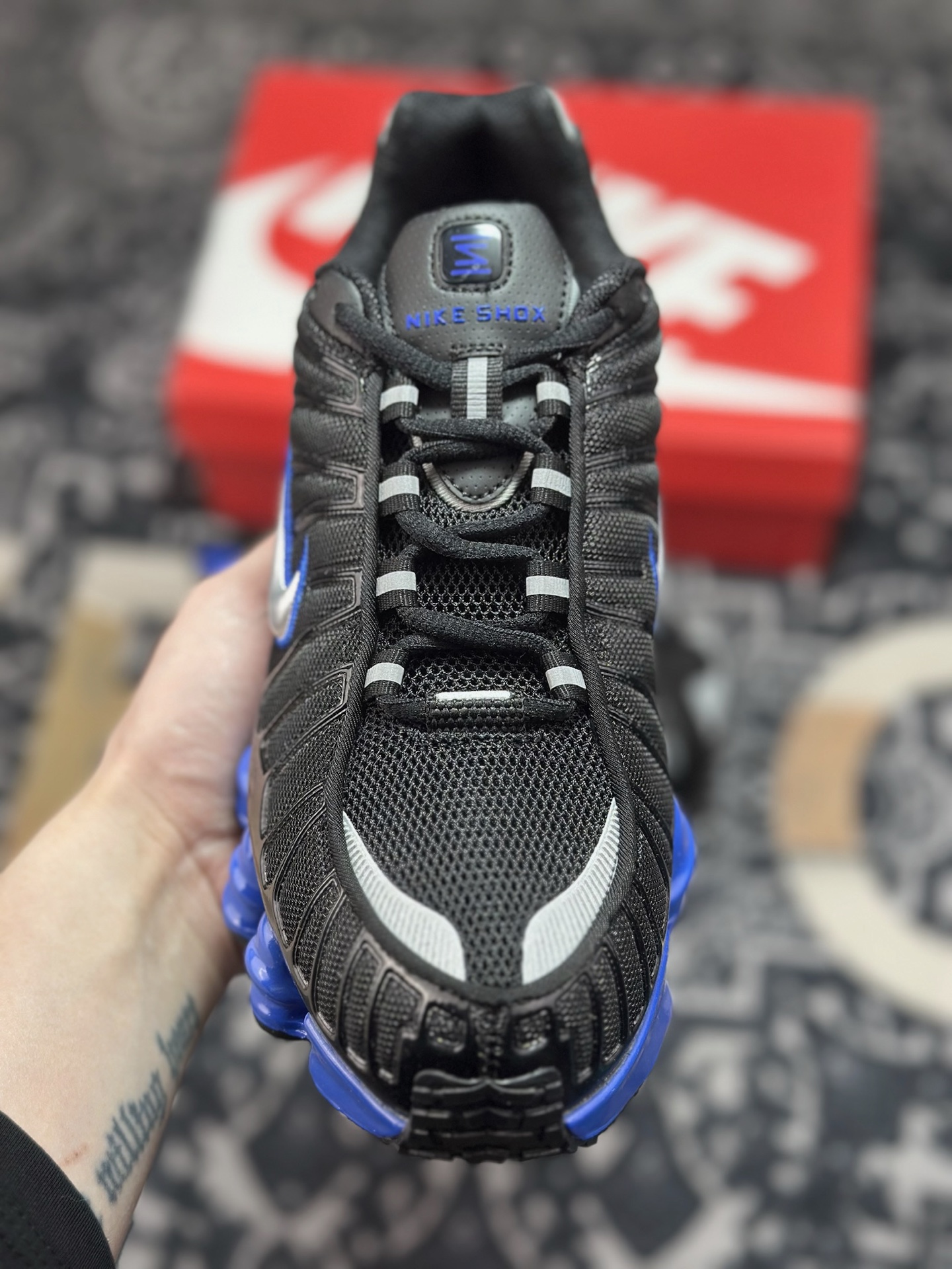 C5380 优选 原装级别 NK Shox TL 全掌气柱缓震休闲运动跑步鞋 CN0151-004-Chinese UA Cheap High Quatity Brand Clothes Bags handbags Sneakers wholesale wholesaler seller from China Factory suppliers Fashion Clothing Shoes best Quality Beautiful Price C5380 优选 原装级别 NK Shox TL 全掌气柱缓震休闲运动跑步鞋 CN0151-004