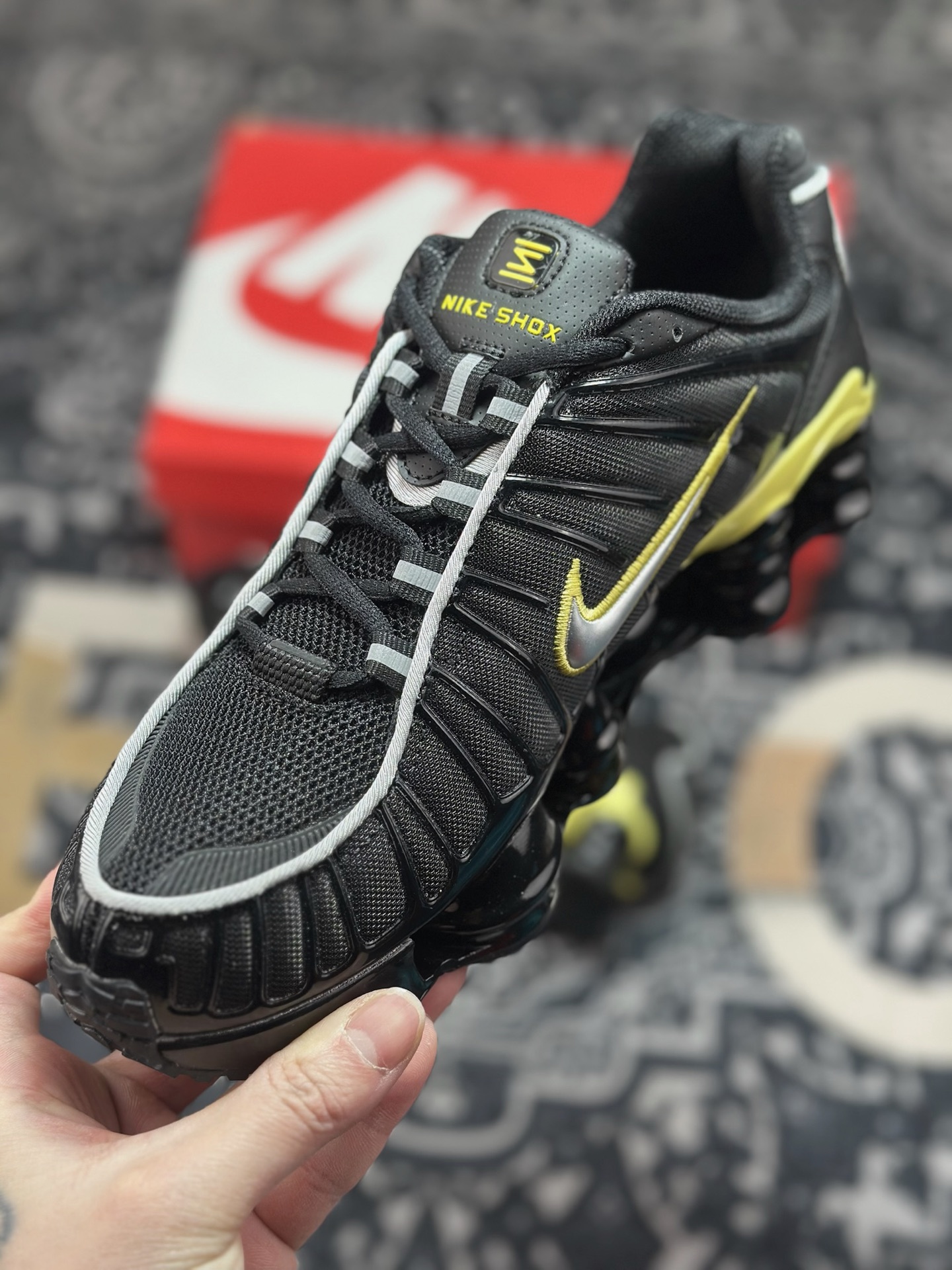 优选 原装级别 NK Shox TL 全掌气柱缓震休闲运动跑步鞋 CN0151-002-Top High Quatity Cheap Sneakers Fashion Clothing Clothes Bags handbags Shoes of all Brand wholesale With The best Quality And Beautiful Price from China Factory Chinese suppliers wholesaler seller 优选 原装级别 NK Shox TL 全掌气柱缓震休闲运动跑步鞋 CN0151-002