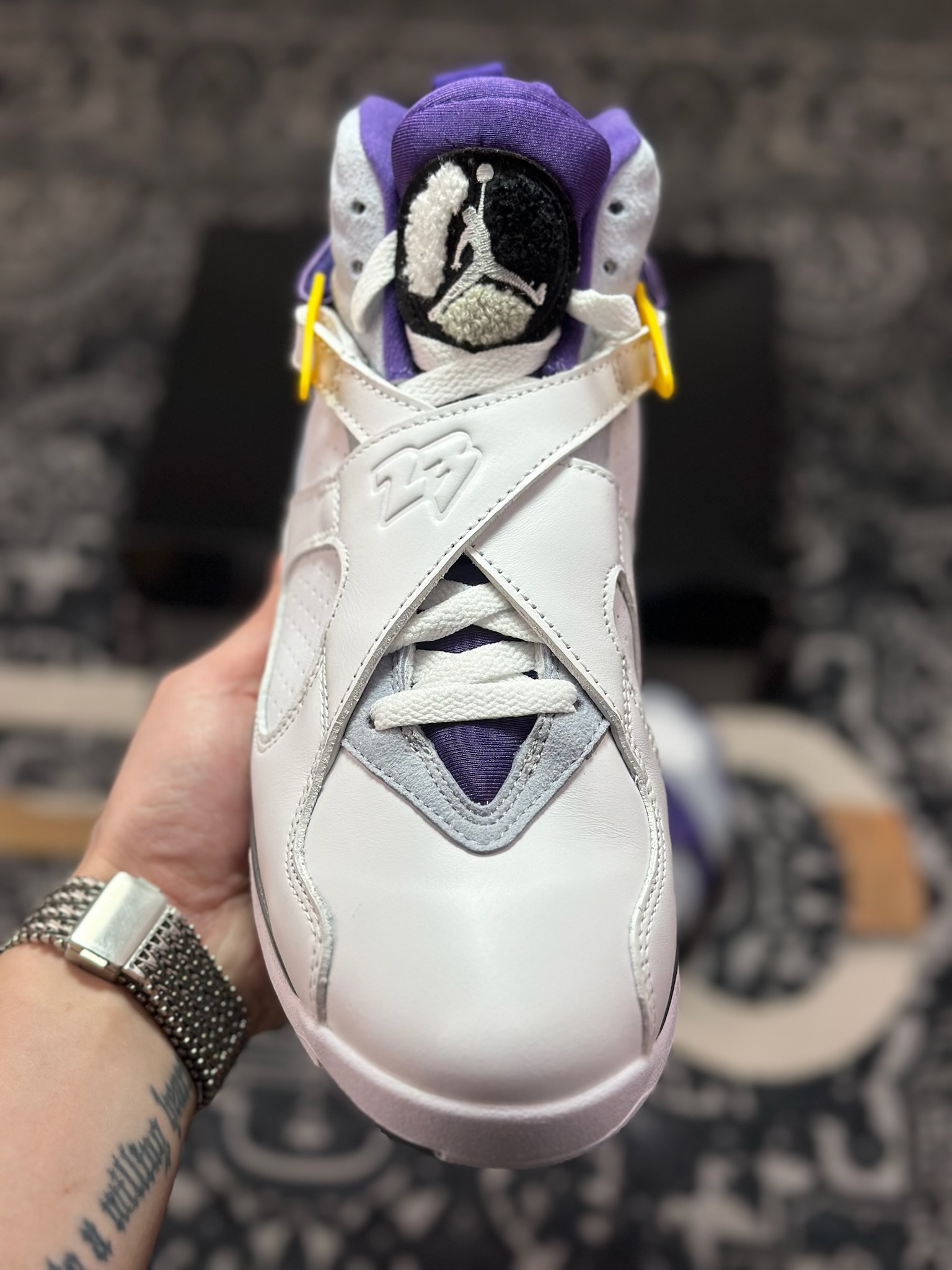 D2480 优选 原装级别 Jordan Air Jordan 8 高帮 复古篮球鞋 男款 白蓝紫 305381-107-Chinese UA Cheap High Quatity Brand Clothes Bags handbags Sneakers wholesale wholesaler seller from China Factory suppliers Fashion Clothing Shoes best Quality Beautiful Price D2480 优选 原装级别 Jordan Air Jordan 8 高帮 复古篮球鞋 男款 白蓝紫 305381-107