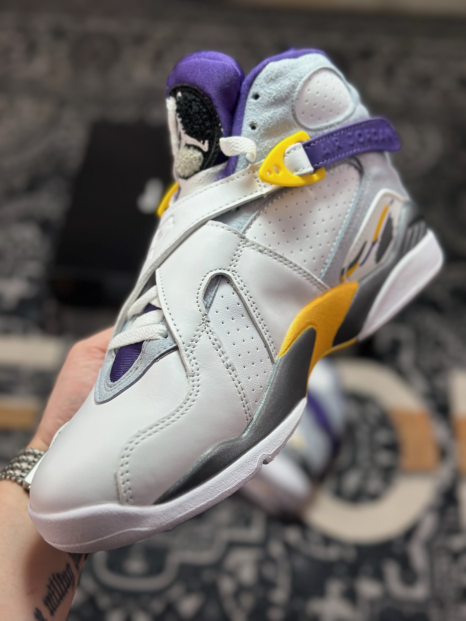 D2480 优选 原装级别 Jordan Air Jordan 8 高帮 复古篮球鞋 男款 白蓝紫 305381-107-Chinese UA Cheap High Quatity Brand Clothes Bags handbags Sneakers wholesale wholesaler seller from China Factory suppliers Fashion Clothing Shoes best Quality Beautiful Price D2480 优选 原装级别 Jordan Air Jordan 8 高帮 复古篮球鞋 男款 白蓝紫 305381-107