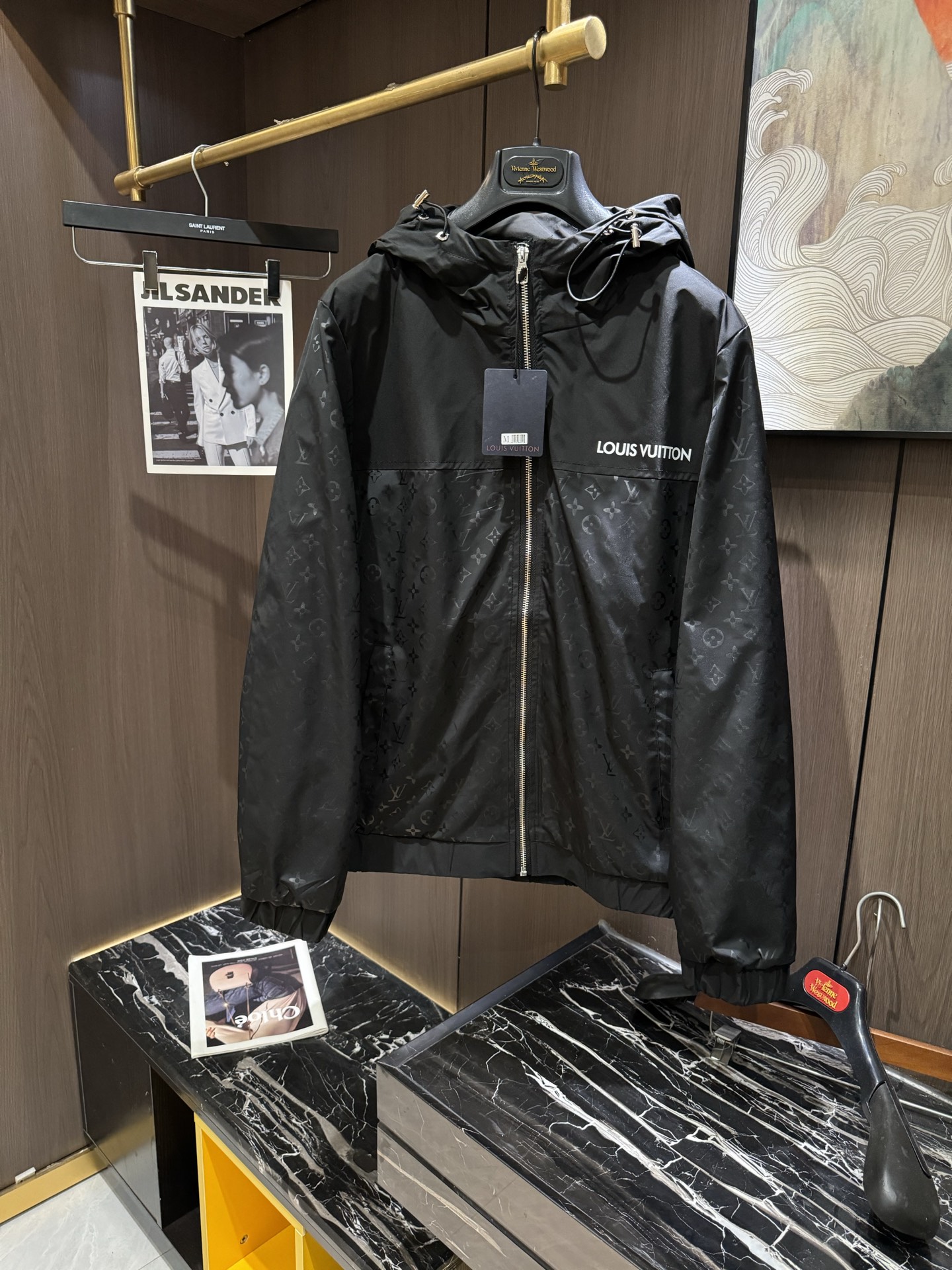 NO:134119,LV25S spring and summer men's hooded jacket......High-density polyester fabric on the main body meets the needs of regular casual and tolerate all occasions. It is an excellent first choice item during the dressing season, and it has excellent practical wearability!  !  Code number M-3XL, louis vuitton, jackets & coats, jackets & coats, hats, alexander wang19860909LV25S春夏男士连帽外套夹克.......主体高密度聚酯纤维面料 满足于常规休闲且包容所有场合的着装需求,出在穿搭季属于极出色的首选单品,实穿性极佳！！码数M-3XL,,louis vuitton,jackets & coats,jackets & coats,hats,alexander wang,Men's clothing