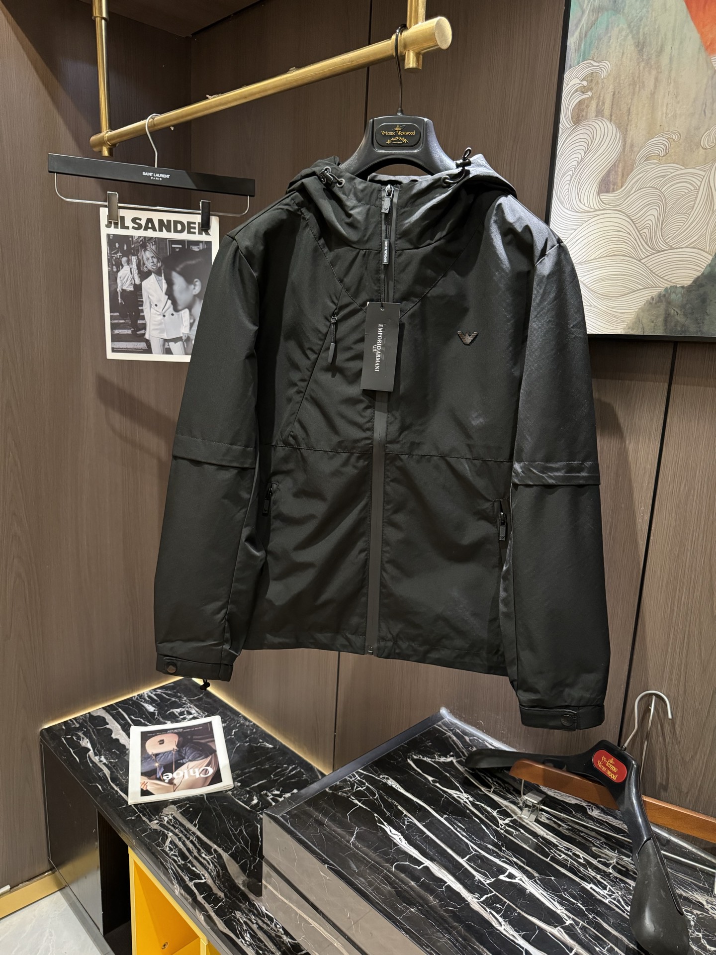 NO:134122,EA25S spring and summer men's hooded jacket......High-density polyester fabric on the main body meets the needs of regular casual and tolerate all occasions. It is an excellent first choice item during the dressing season, and it has excellent practical wearability!  !  Code number M-3XL, Jackets & coats, Jackets & coats, Hats, Alexander wang19860909EA25S春夏男士连帽外套夹克.......主体高密度聚酯纤维面料 满足于常规休闲且包容所有场合的着装需求,出在穿搭季属于极出色的首选单品,实穿性极佳！！码数M-3XL,,jackets & coats,jackets & coats,hats,alexander wang,Men's clothing