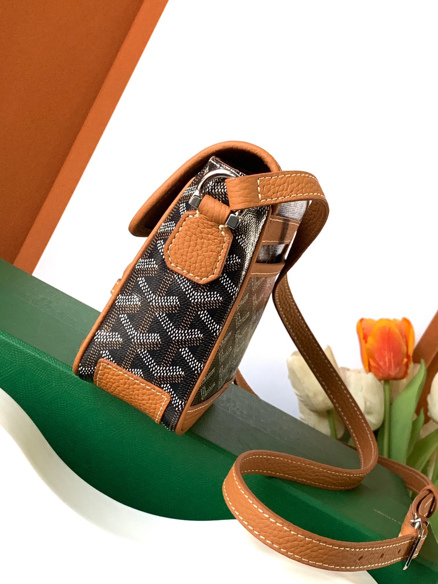 Goyard 18年停产了的，豆腐包