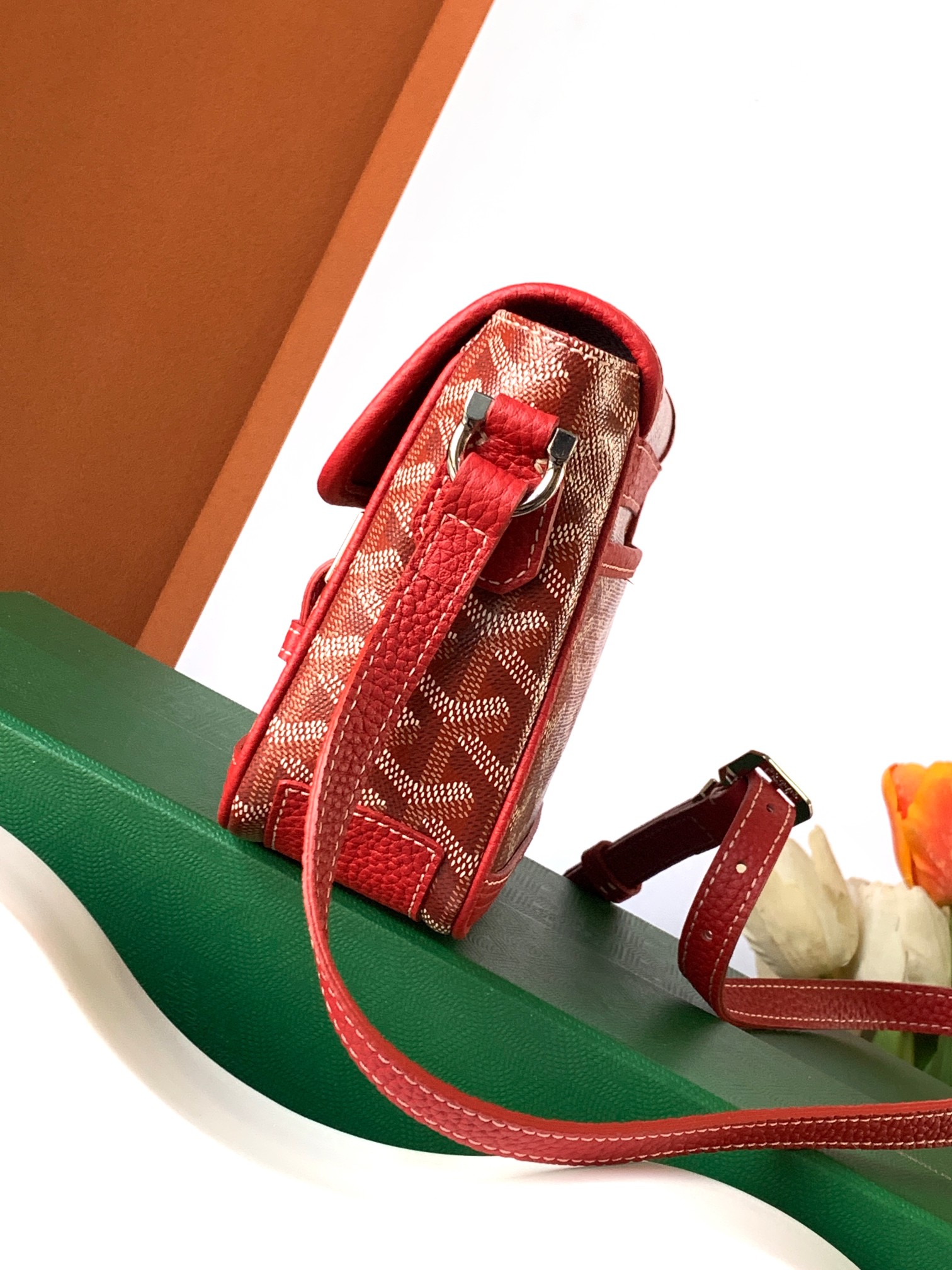 Goyard 18年停产了的，豆腐包