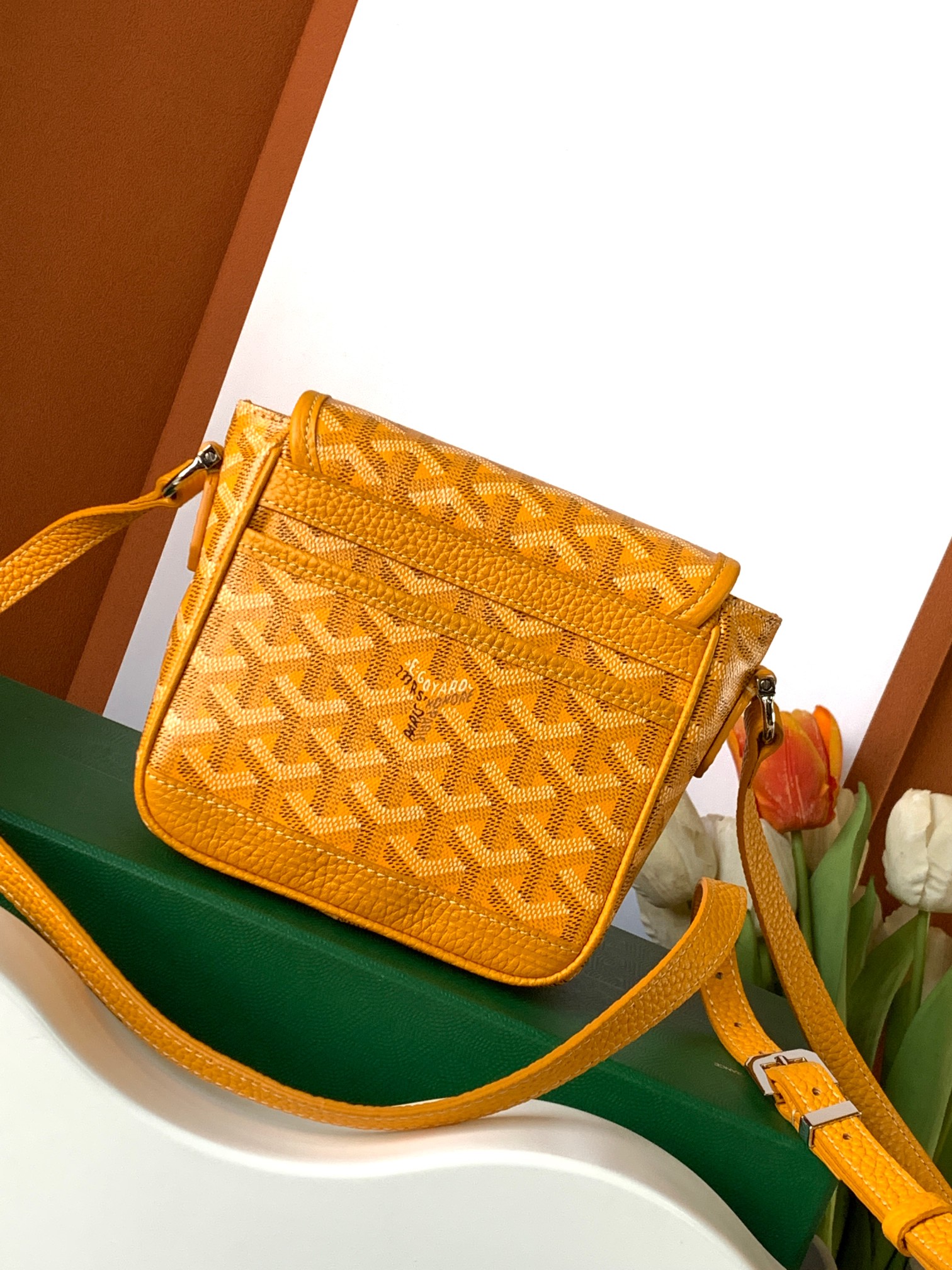 Goyard 18年停产了的，豆腐包