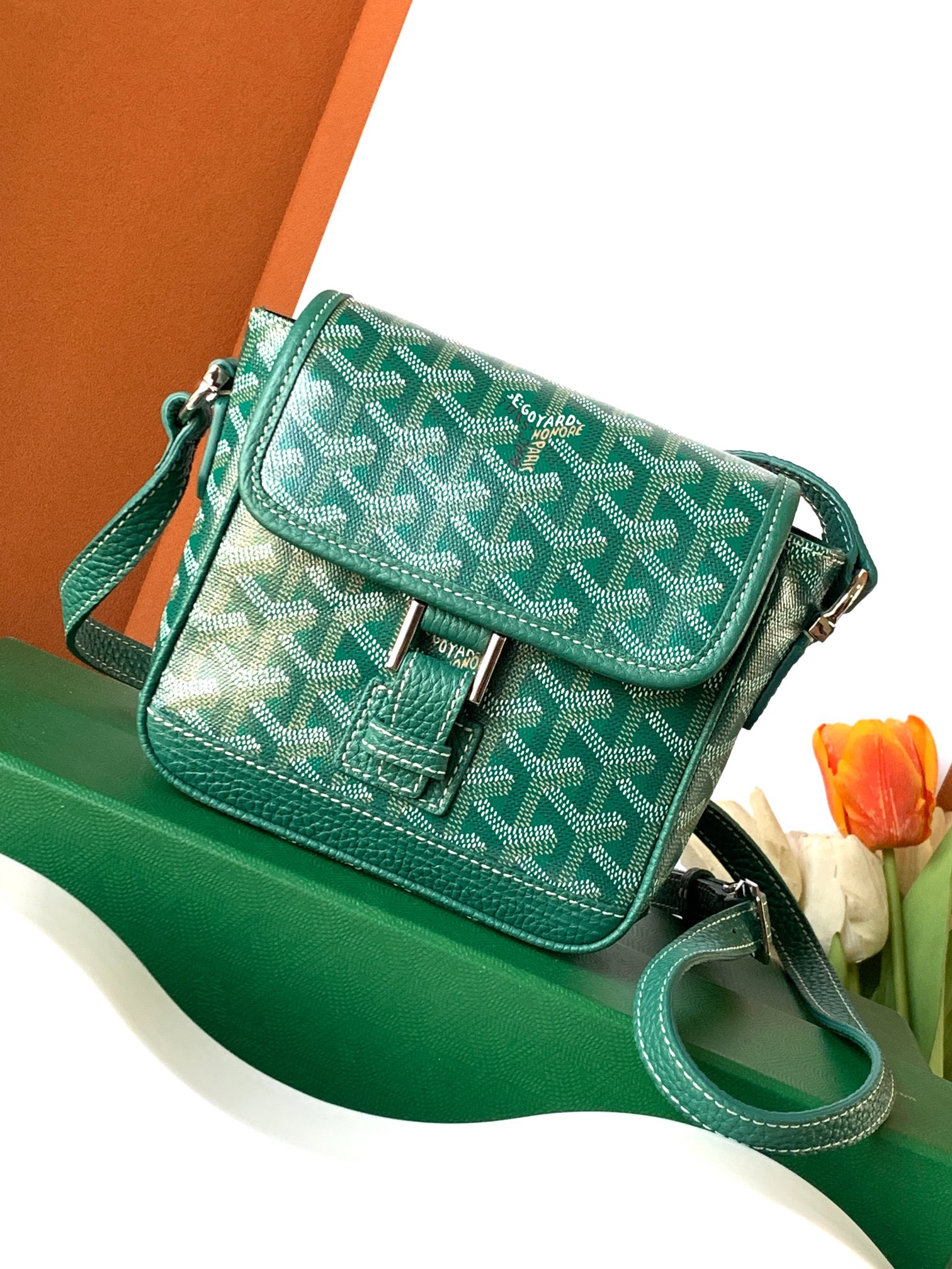 Goyard 18年停产了的，豆腐包