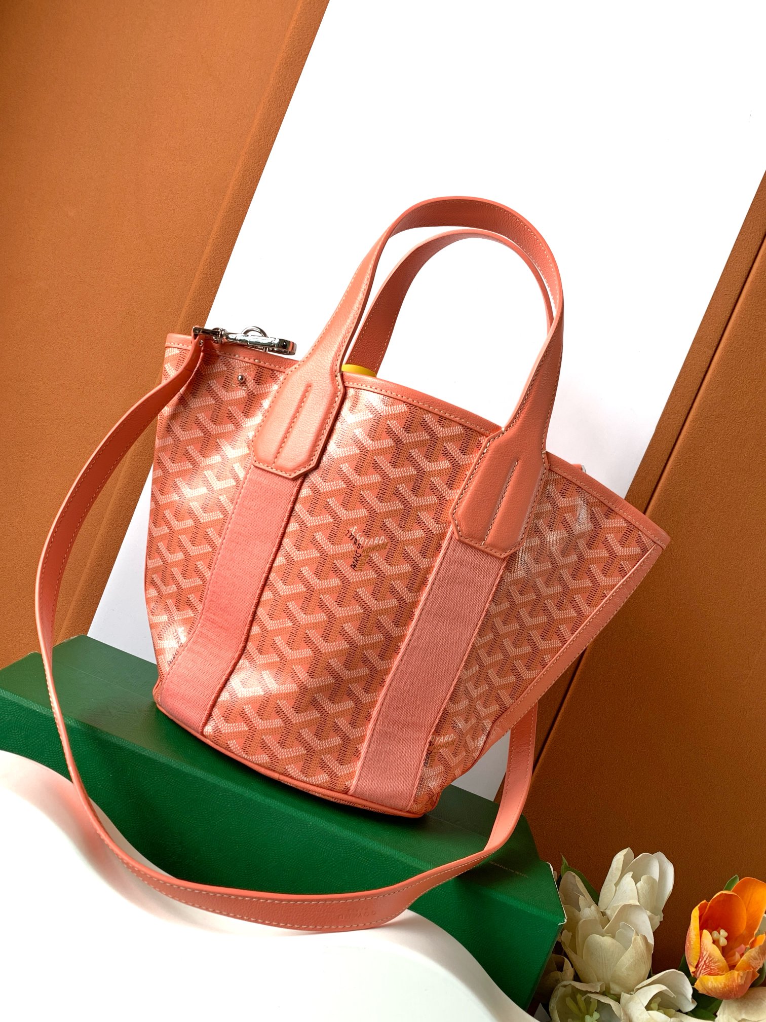 Goyard 2024 年 GOYARD 向海洋致敬 继2023年穿越莫尔凡的森林和河流之后