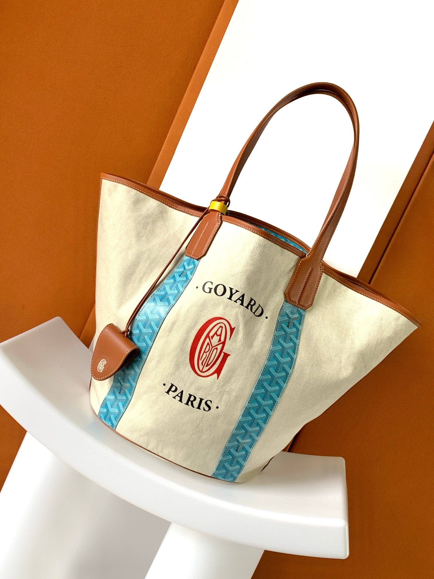 Goyard #goyard双面帆布购物袋 帆布本色 湖蓝 双面可用哦～感觉去海边很8⃣ 错