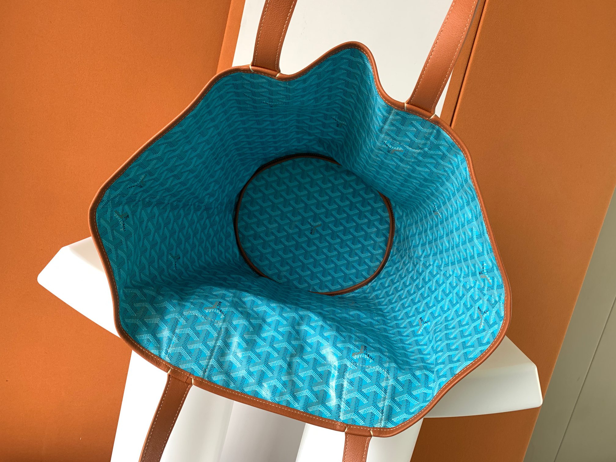 Goyard #goyard双面帆布购物袋 帆布本色 湖蓝 双面可用哦～感觉去海边很8⃣ 错