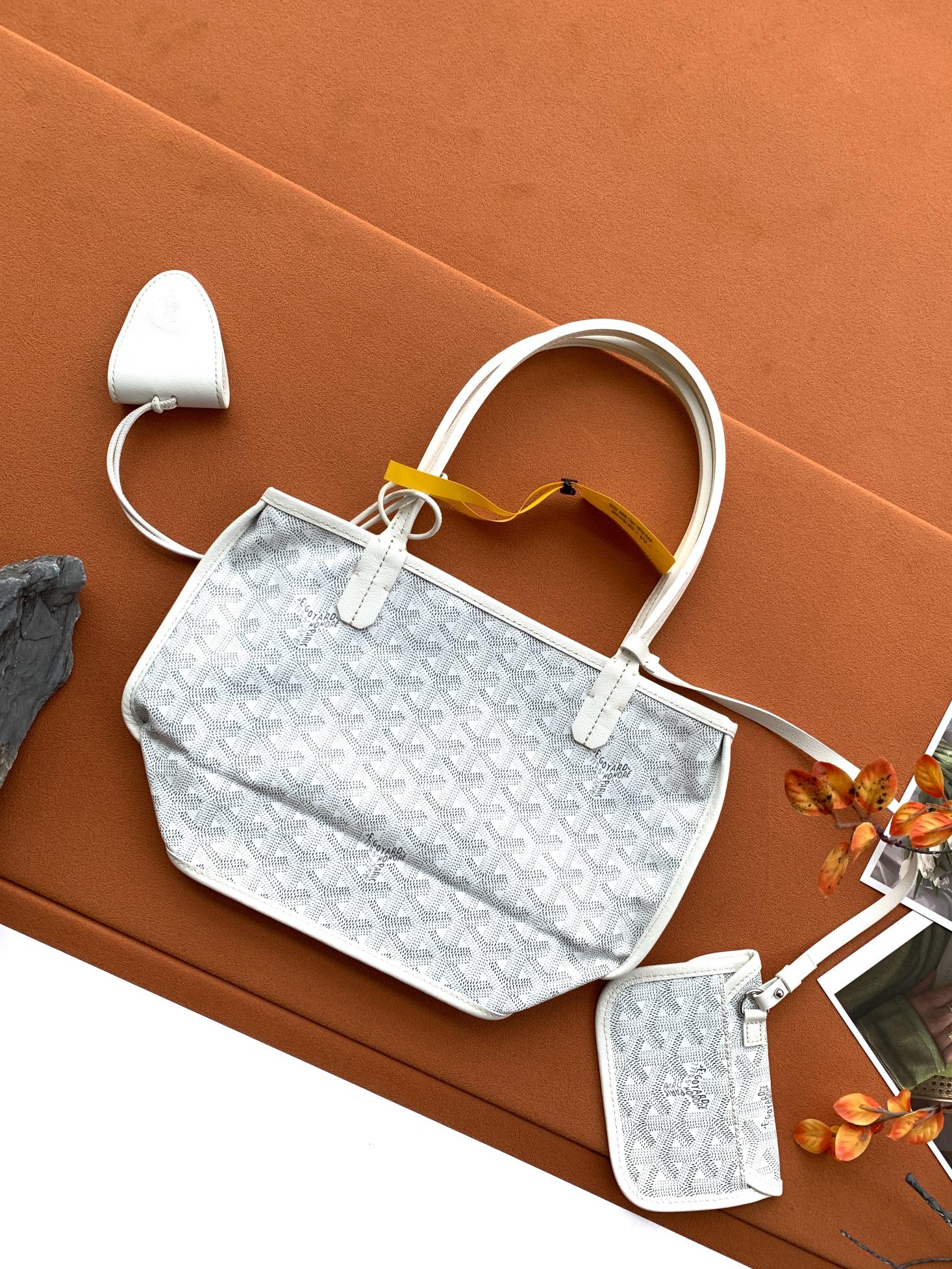 Goyard 新款爱心 版