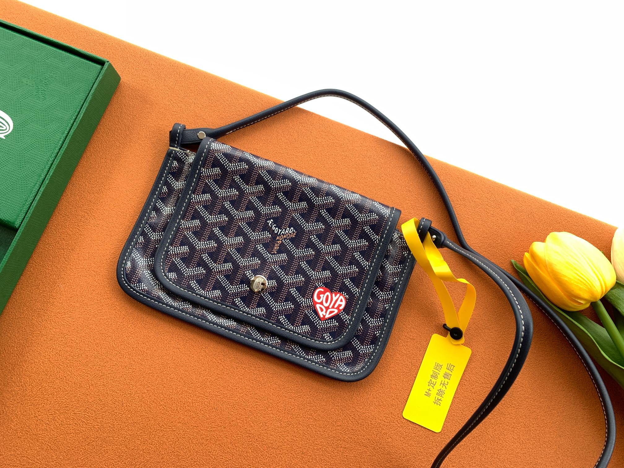 Goyard Plumet Three-Layer Crossbody Bag Heart Edition