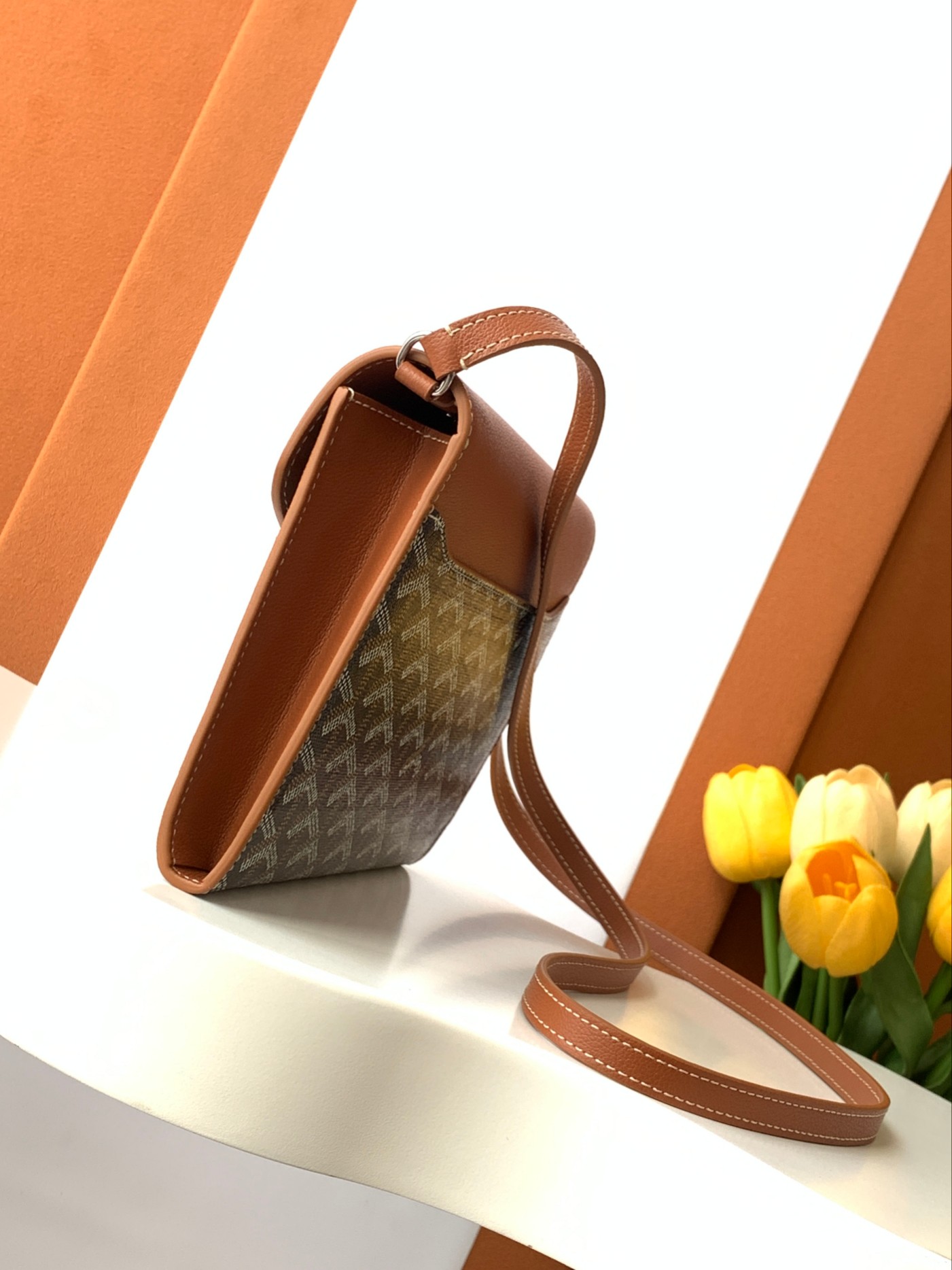 Goyard Goyard 推出了 Chypre Pouch-Wallet