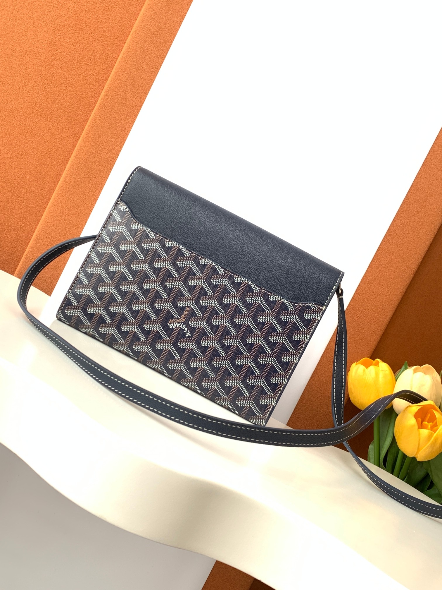 Goyard Goyard 推出了 Chypre Pouch-Wallet
