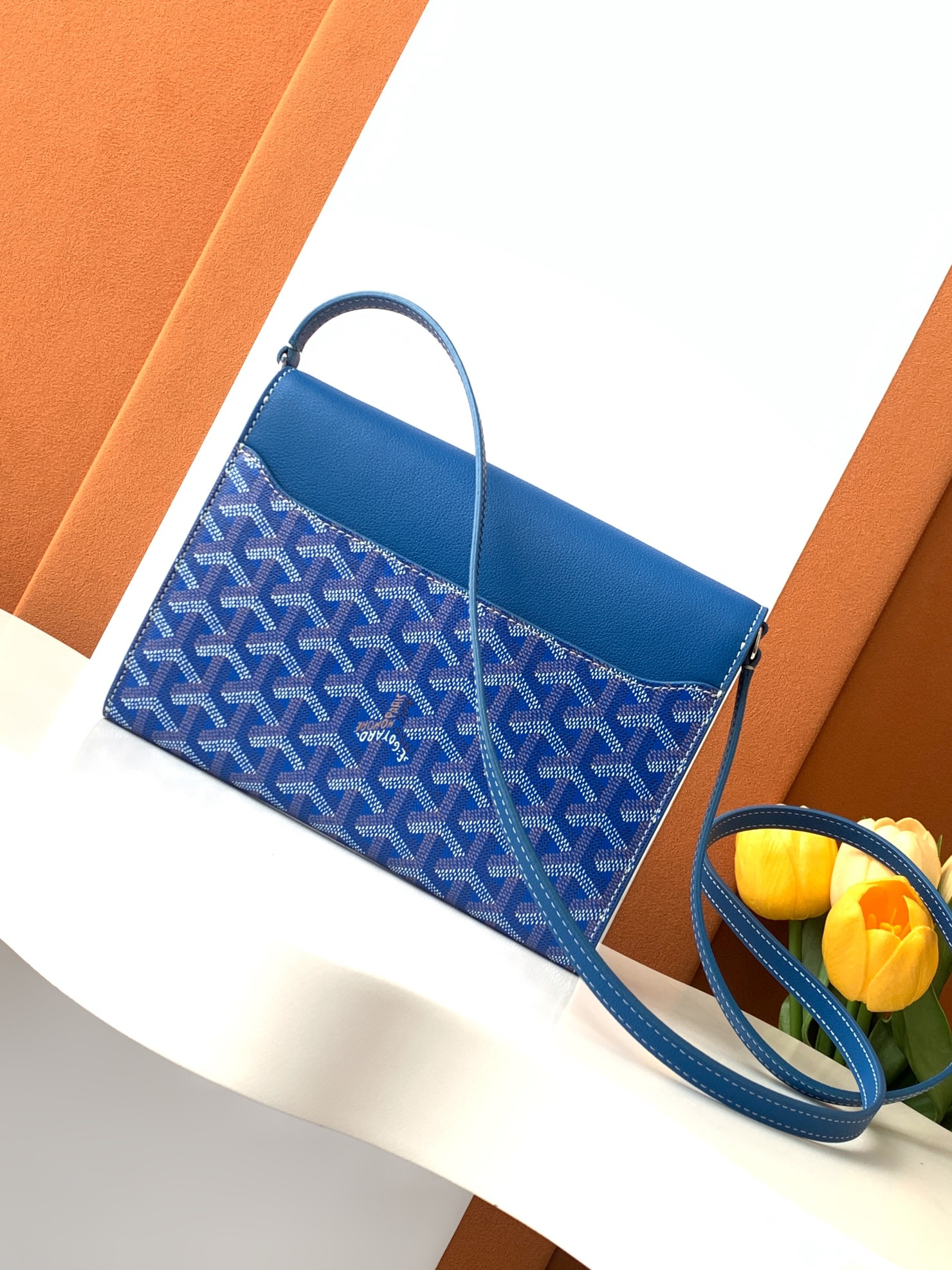 Goyard Goyard 推出了 Chypre Pouch-Wallet
