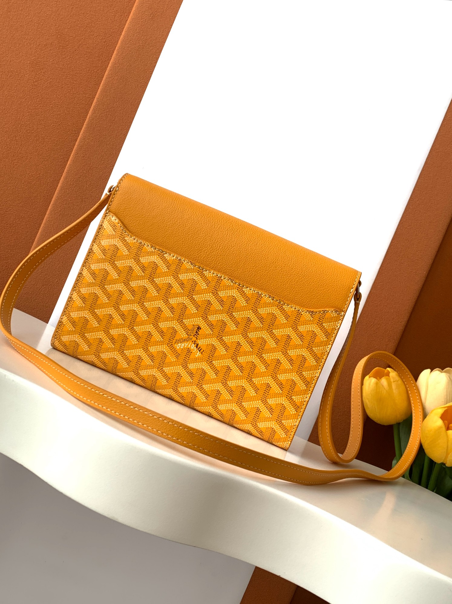 Goyard Goyard 推出了 Chypre Pouch-Wallet