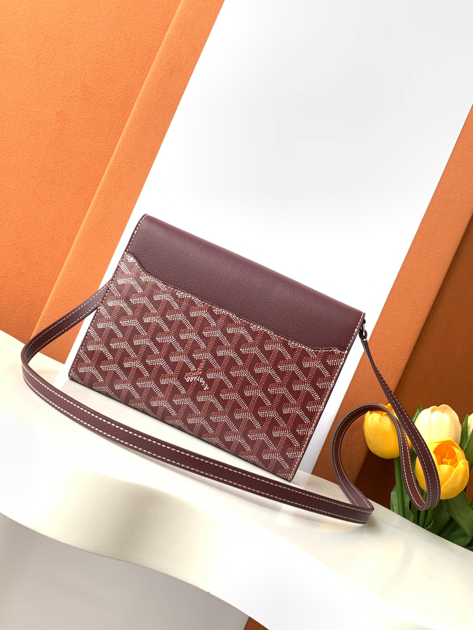 Goyard Goyard 推出了 Chypre Pouch-Wallet