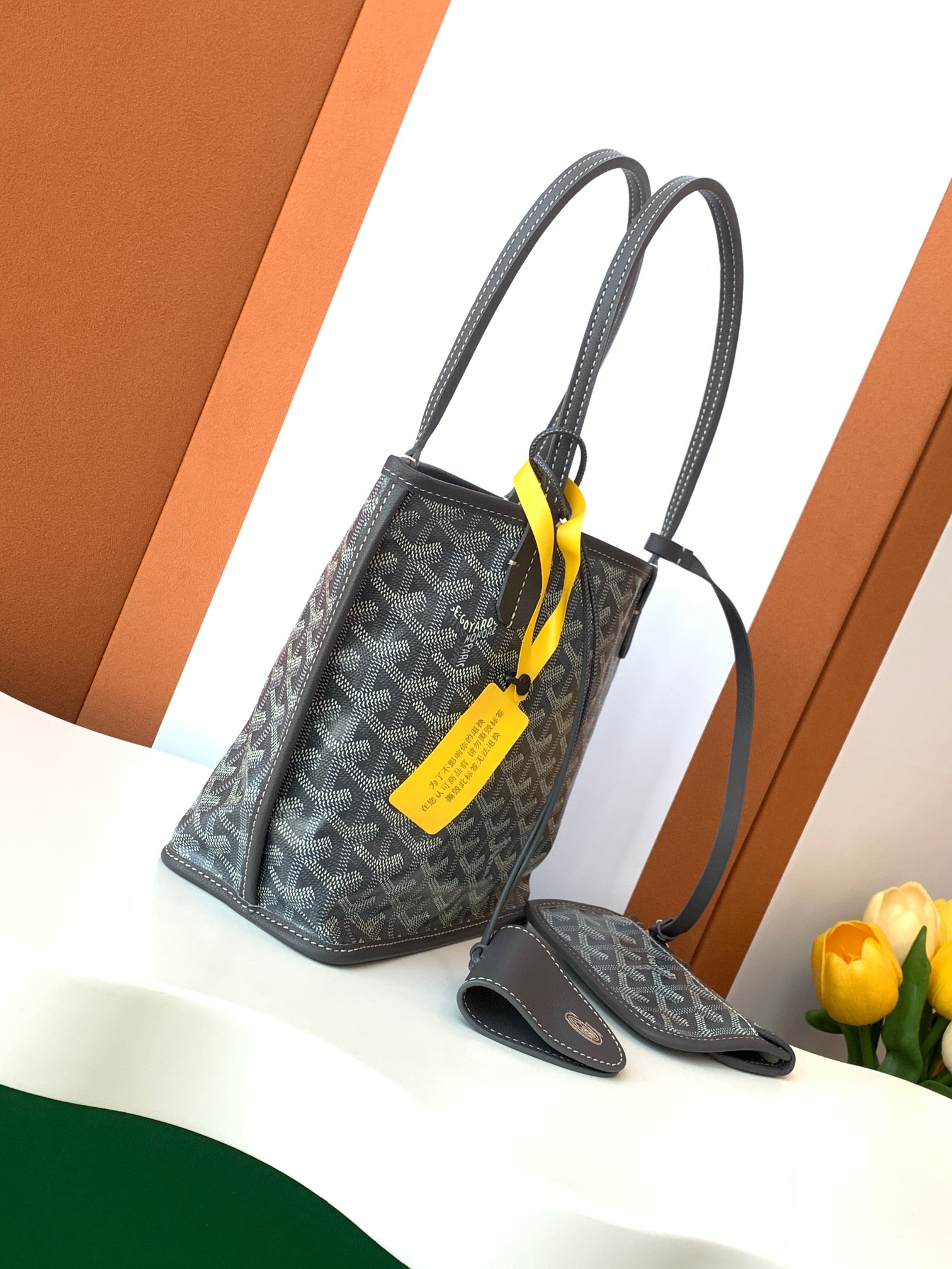 Goyard 新款私人订制非常大的爱心 版