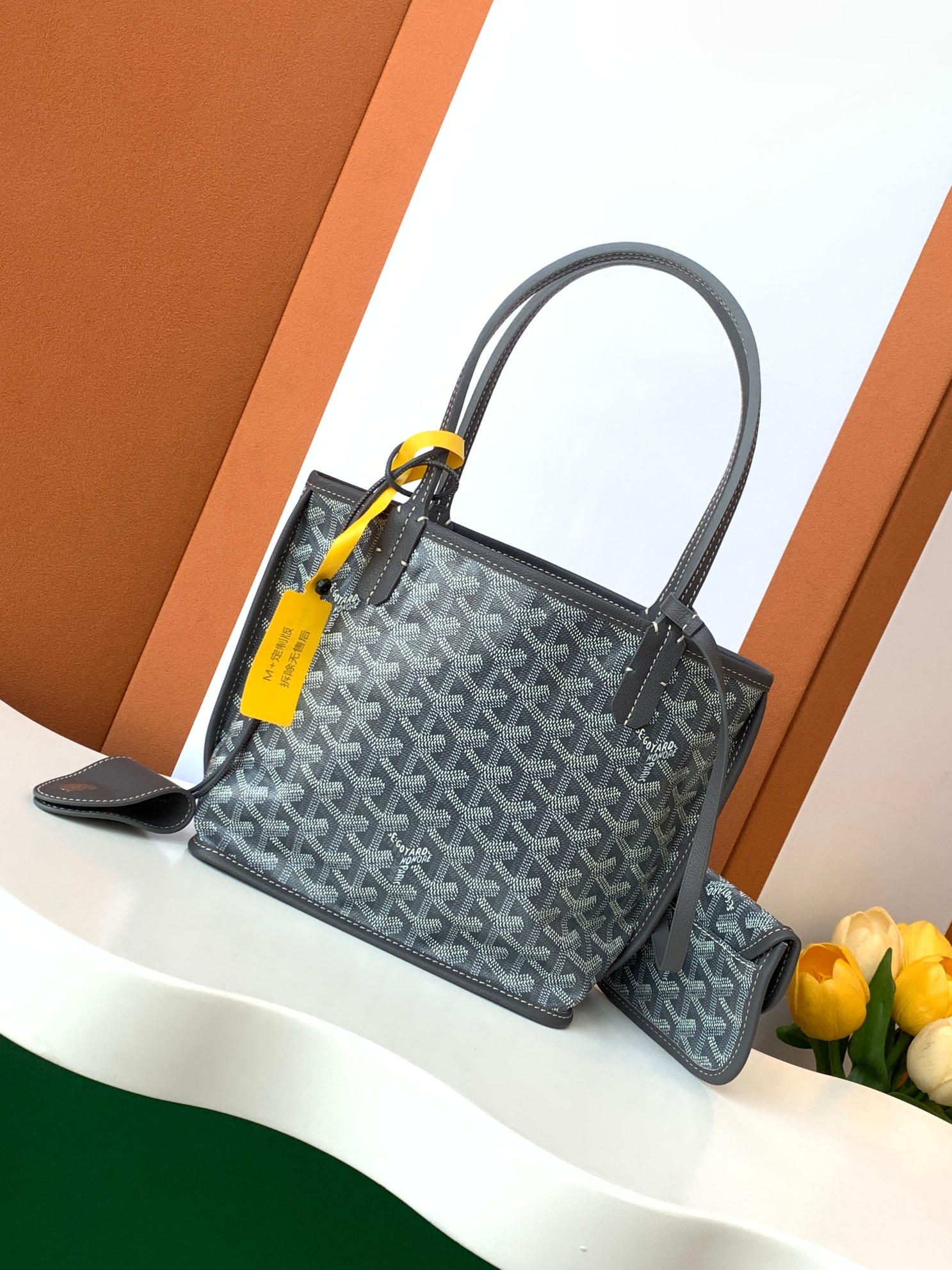 Goyard 新款私人订制非常大的爱心 版