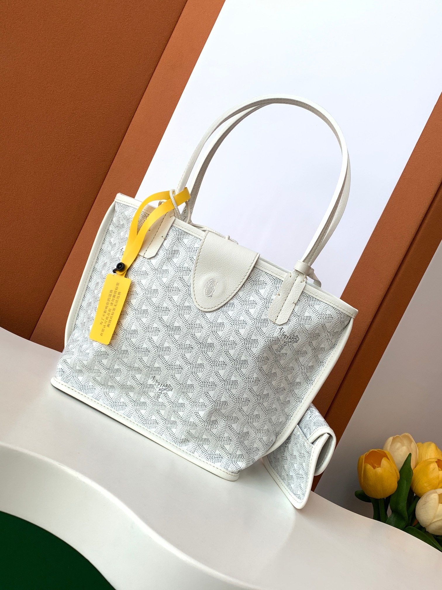 Goyard 新款私人订制非常大的爱心 版
