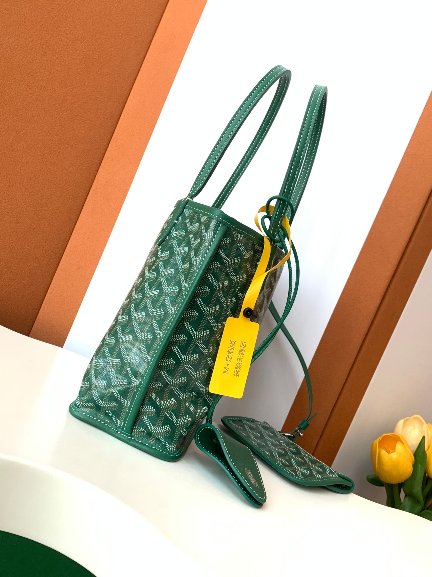 Goyard 新款私人订制非常大的爱心 版