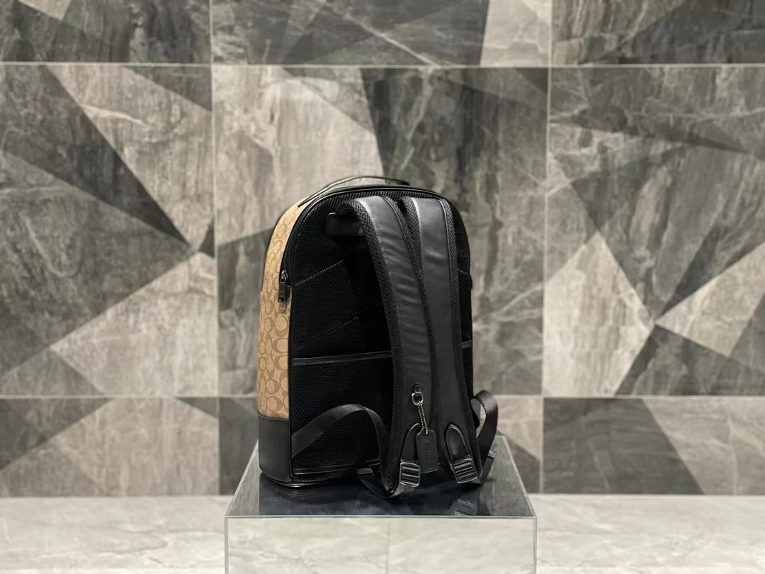 COA クラシック ETHAN ダブルリュックサック - ブラウンモノグラム