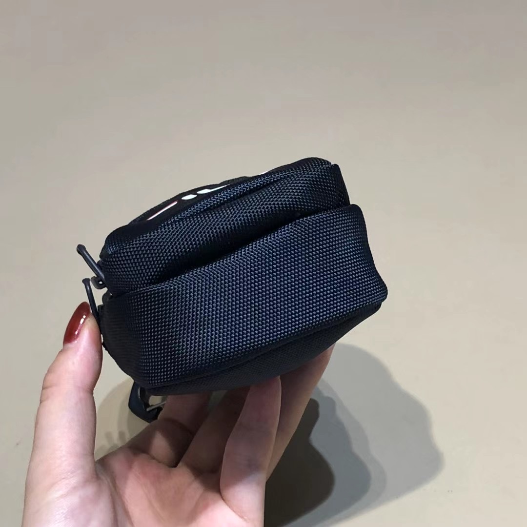 可拆卸零钱包 4