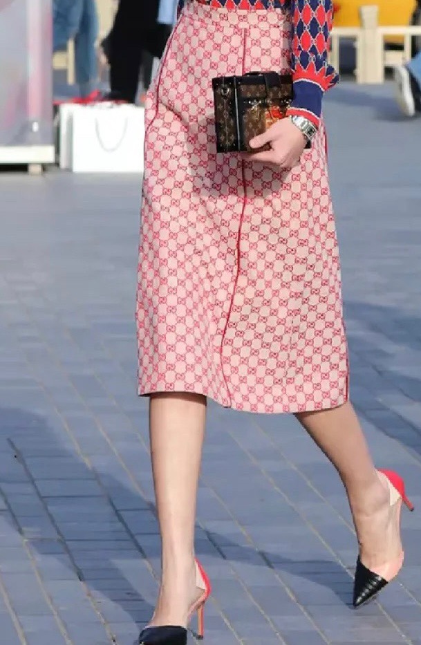 ️ ybdlyGU 半裙 原版提花面料，中长简约款，前后立体又高级的撞色包边 9yzdsq红 S-XL绿 XL1咖 S7 M2 XL1