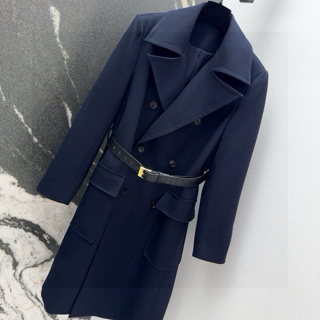 Luxurious H-Style Wide Shoulder Suit with Cappellas: Fall/Winter Fashion Trend Summary - 图片 2