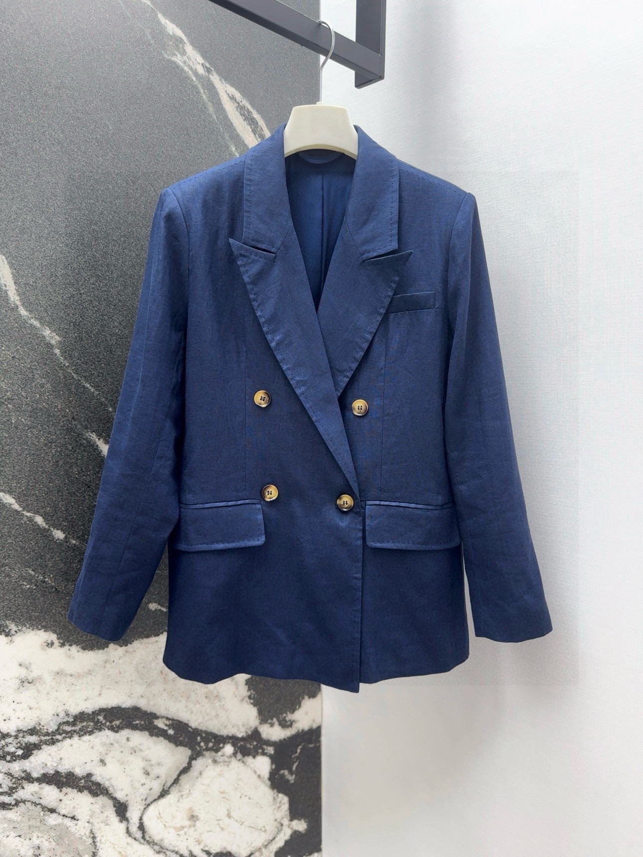 _doA9s34UROoRq-AJwEQVie5p8kEcrAMkvSsKRsQ