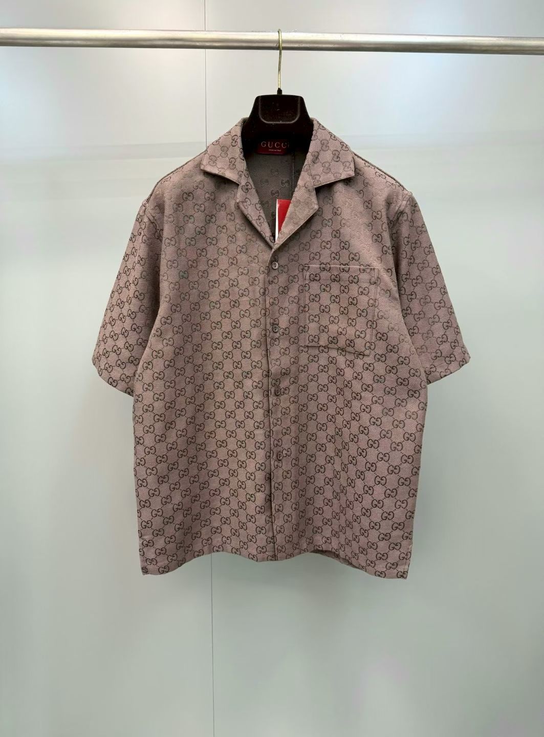 NO:857823,In the new G family 26ss series, the classic GG pattern is presented through different textile processes to create a rich visual effect. These shorts are made of GG canvas and linen blended fabrics, and are carefully decorated with the iconic monogram pattern. Size S.M.L.XL., Gucci-clothing, gucci, gucci, shorts,19860909G家 26ss新款该系列中,经典GG图案通过不同的纺织工艺呈现,打造丰富的视觉效果.这款短裤甄选GG帆布亚麻混纺面料打造,精心缀饰标志性字母交织图案. 码数S.M.L.XL.,古驰-服装,gucci,gucci,shorts,,Women's clothing
