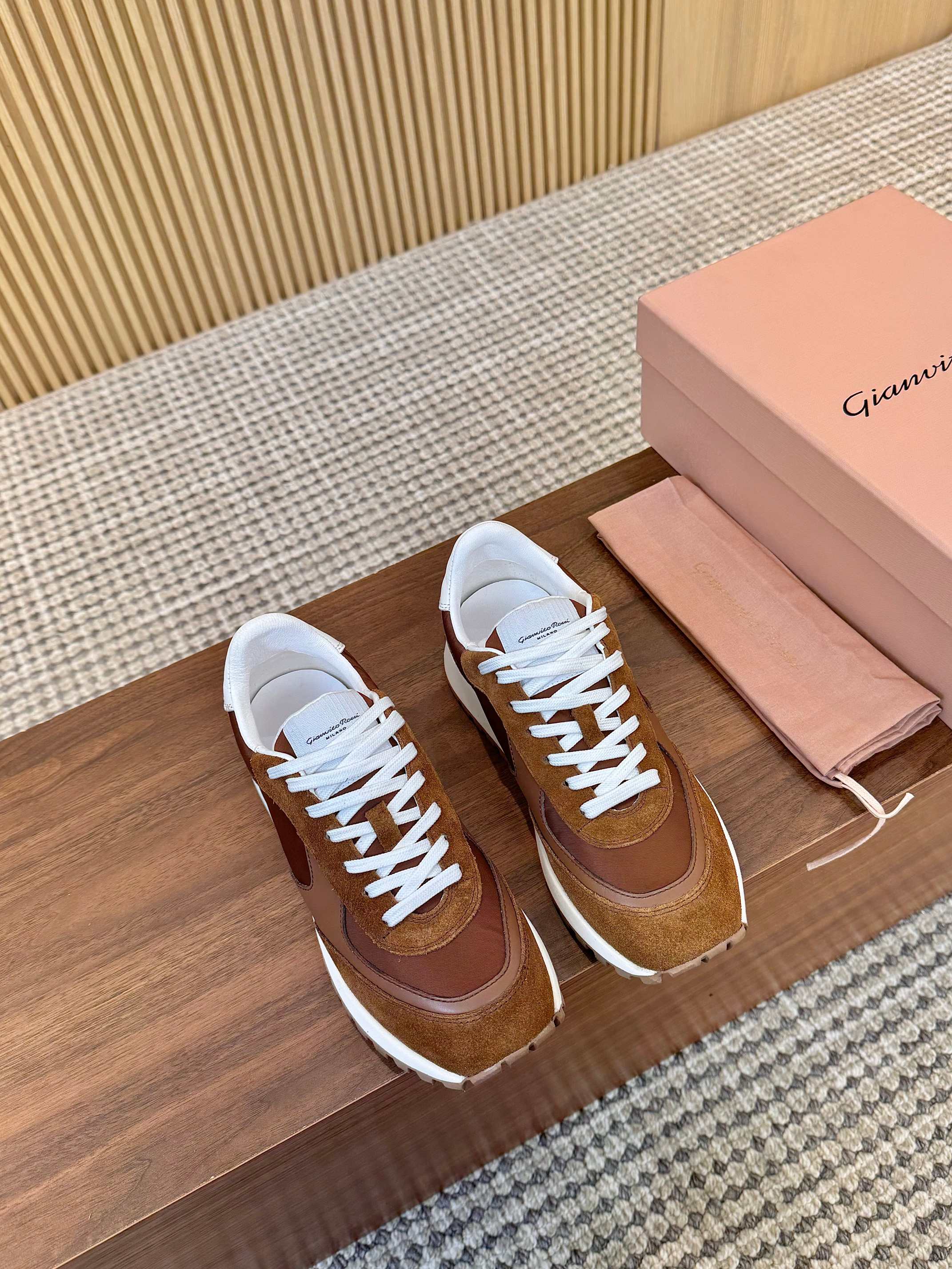 NO:424277,GR new Forrest Gump shoes, fabric mercerized beef reverse velvet with customized canvas, inner star net + environmentally friendly sheep, outsole wear-resistant velvet ultralight and soft, outsole not easy to deform, size 35-40, casual shoes/sports shoes, sneakers19860909GR新款阿甘鞋 面料丝光牛反绒配定制帆布 内里星空网＋环保羊 大底耐磨绒超轻超软大底不易变形 码数35-40,休闲鞋/运动鞋,sneakers,Women's Shoes