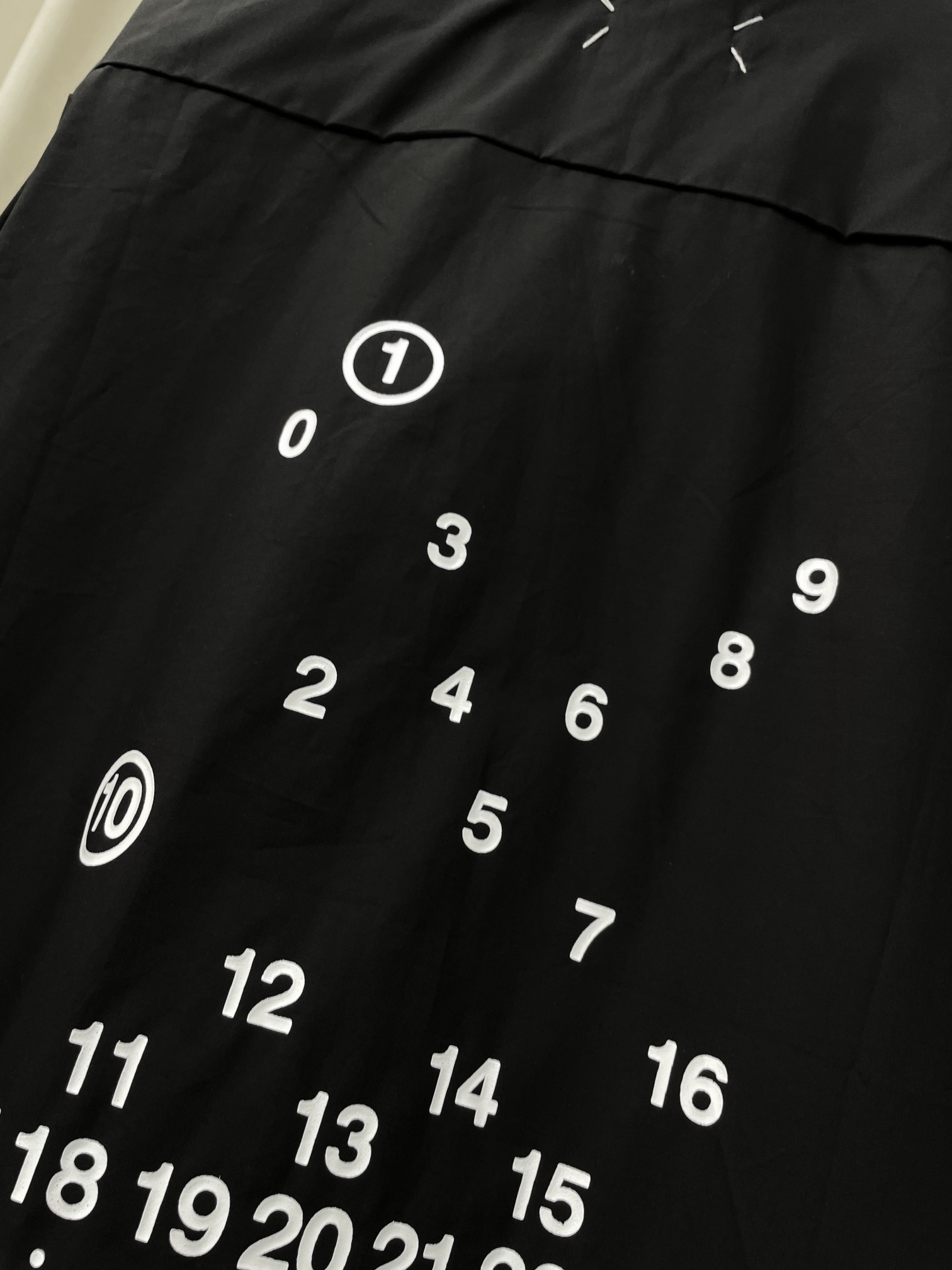 Maison Margiela MM6 Magira Shirt: Oversize Loose Fit with Logo Embroidery - 图片 3