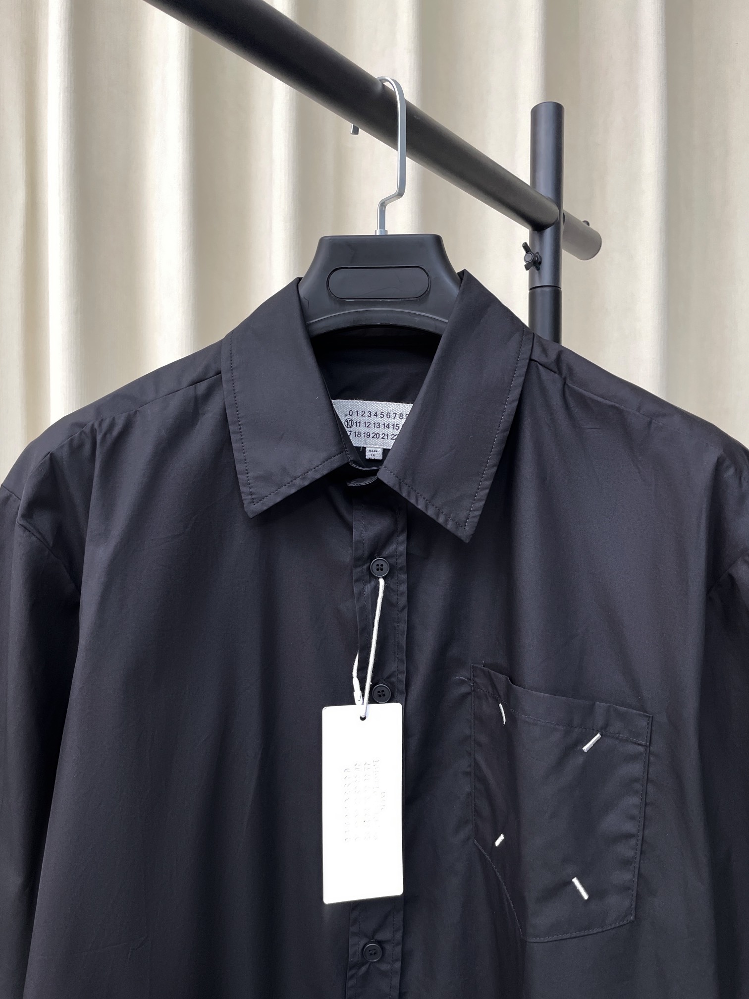 Maison Margiela MM6 Magira Shirt: Oversize Loose Fit with Logo Embroidery - 图片 4