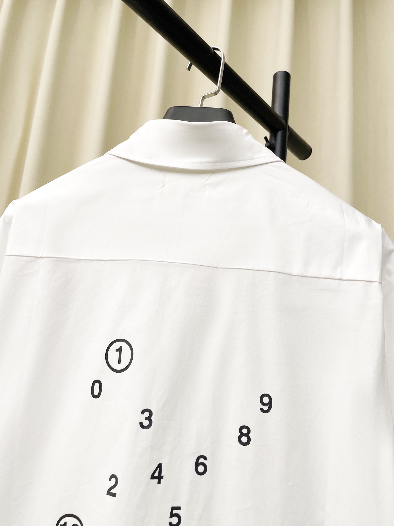 Maison Margiela MM6 Magira Embroidered Shirt Review: Oversized H-Contour Design - 图片 5