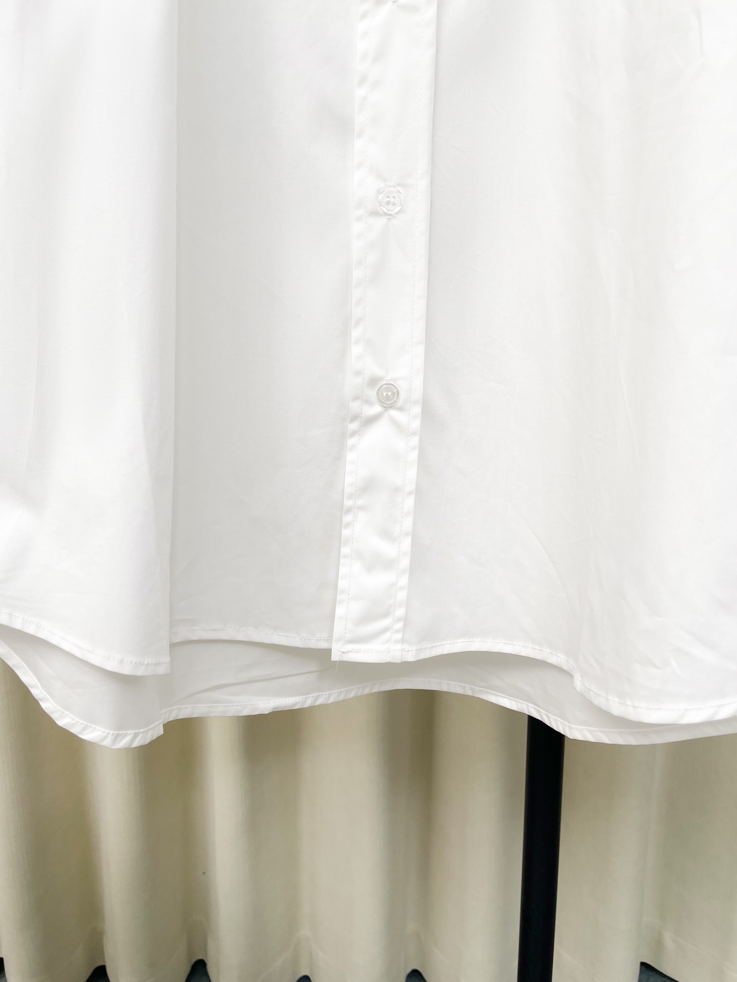 Maison Margiela MM6 Magira Embroidered Shirt Review: Oversized H-Contour Design - 图片 8