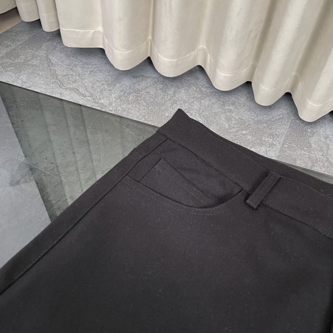 Trendy Men’s Micro-Pants Collection: Maison Margiela, Kenjima, and Göker - 图片 5