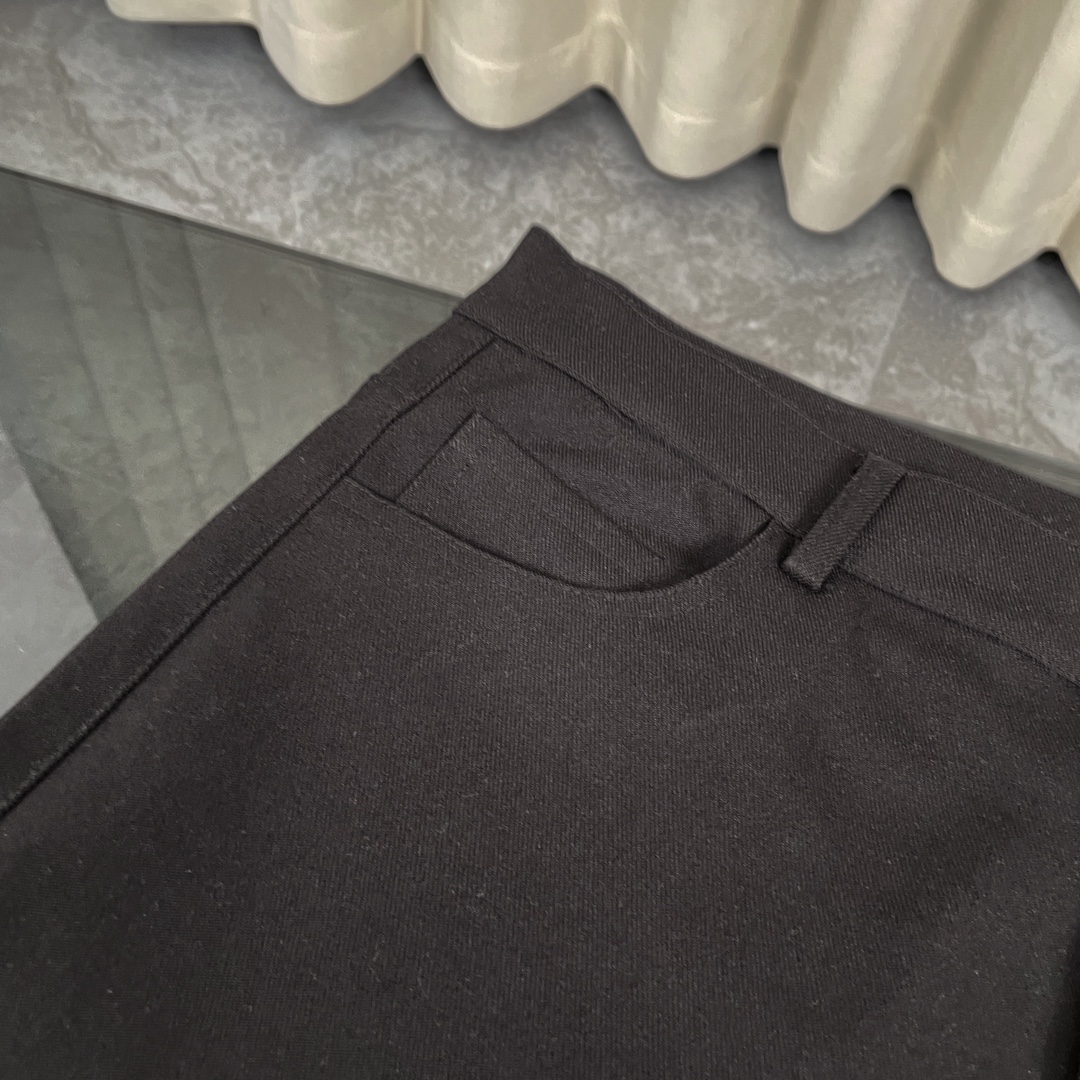 Trendy Men’s Micro-Pants Collection: Maison Margiela, Kenjima, and Göker - 图片 9