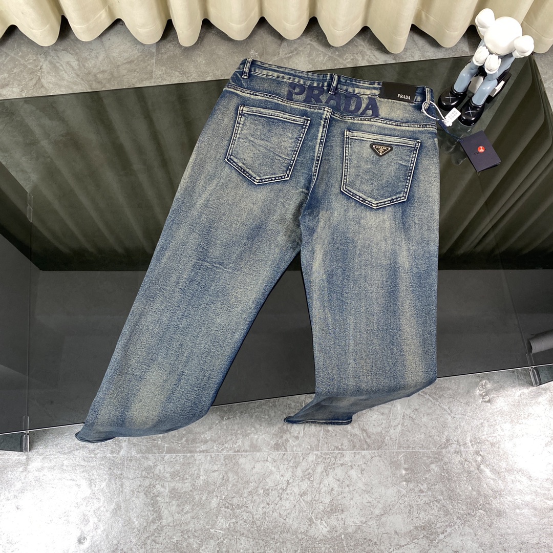 Luxurious PRADA Leather Label Jeans: Exquisite Design, High Quality, Global Launch - 图片 2
