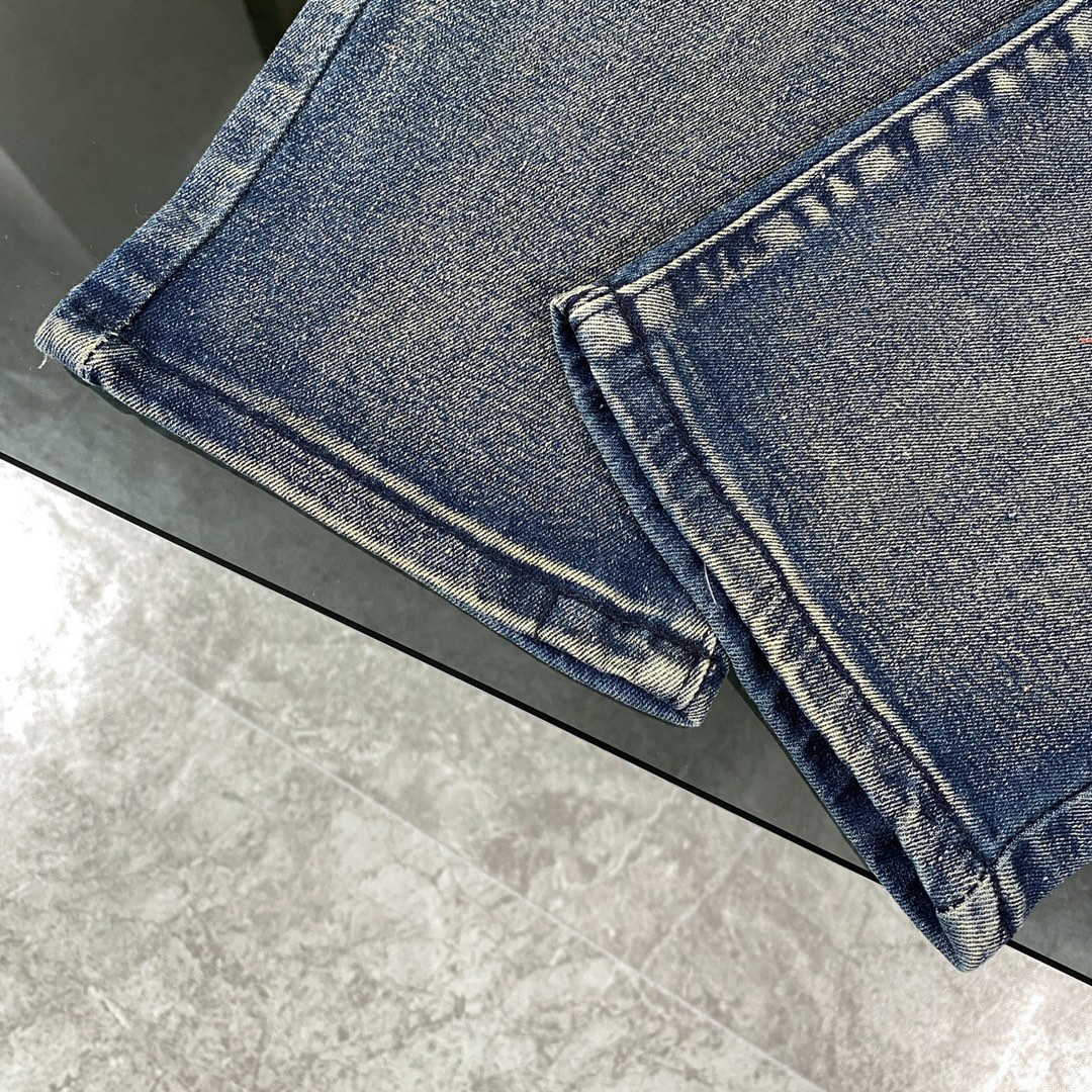 Luxurious PRADA Leather Label Jeans: Exquisite Design, High Quality, Global Launch - 图片 8