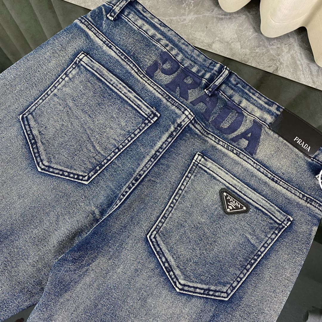 Luxurious PRADA Leather Label Jeans: Exquisite Design, High Quality, Global Launch - 图片 7